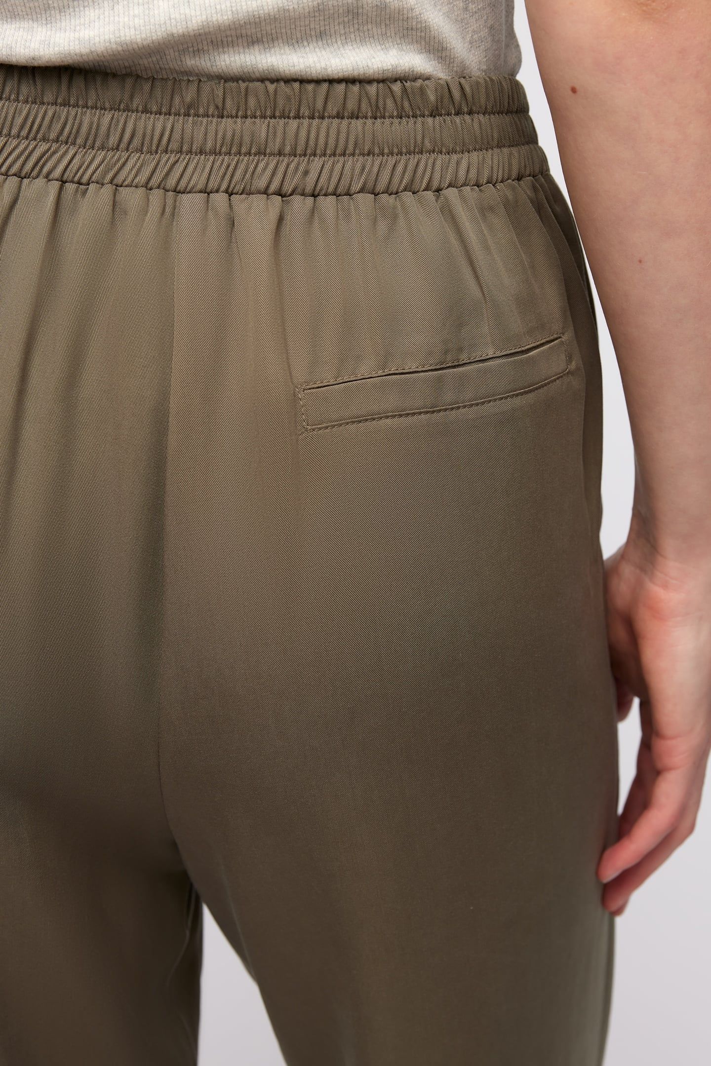 WENDY PANTS SAGE 4