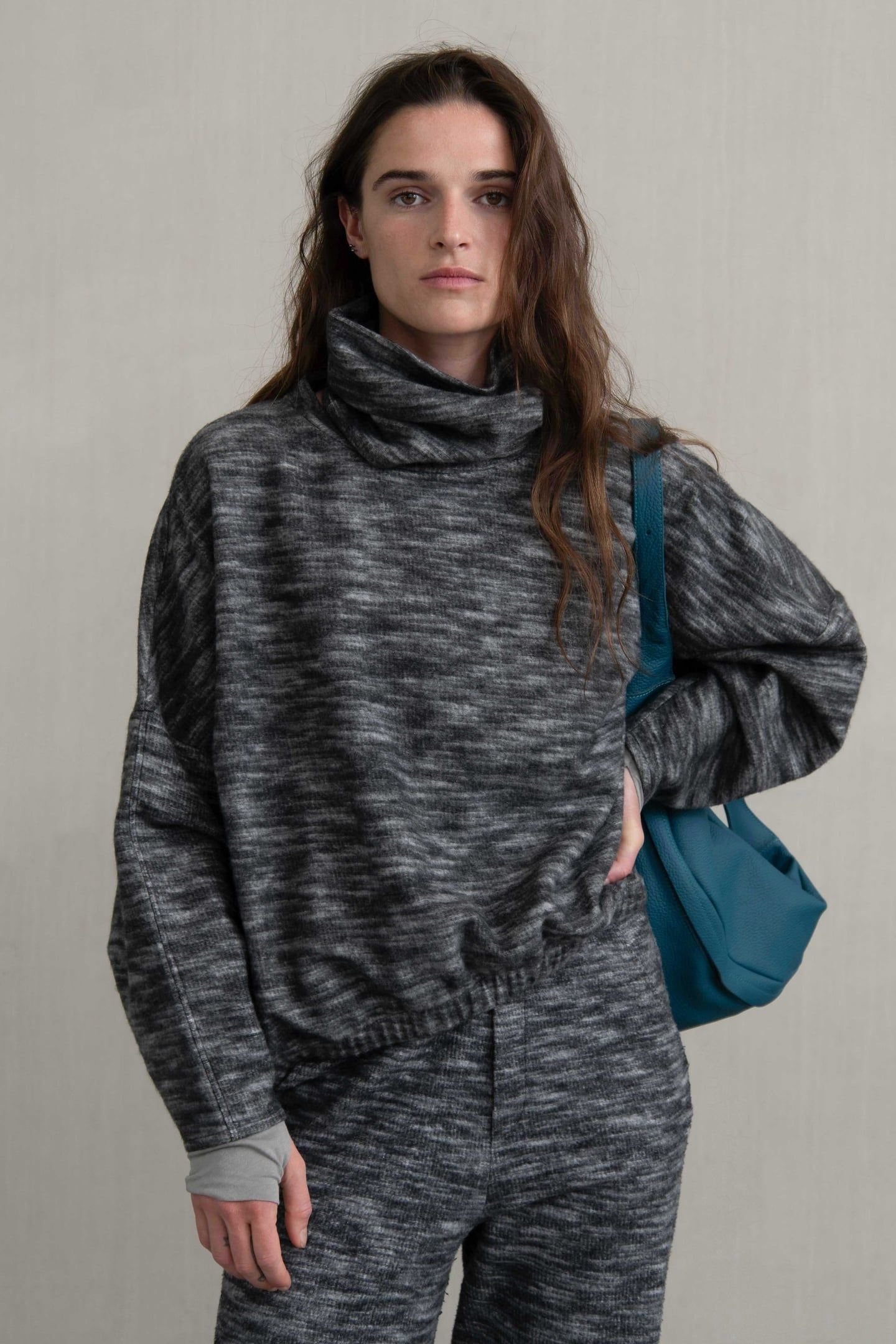 CLAMOUR TOP ONYX 1