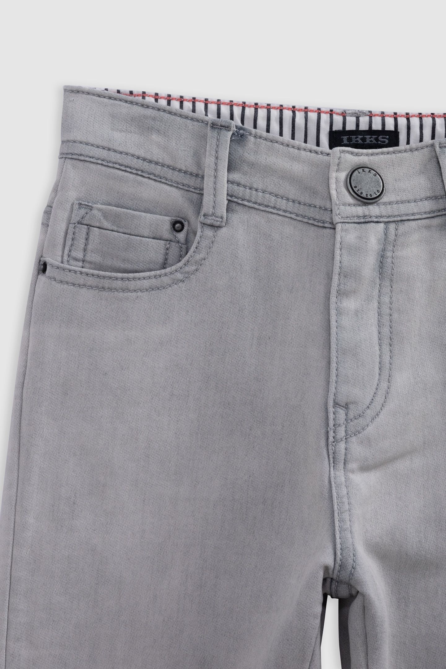 GREY STRAIGHT JEANS 3