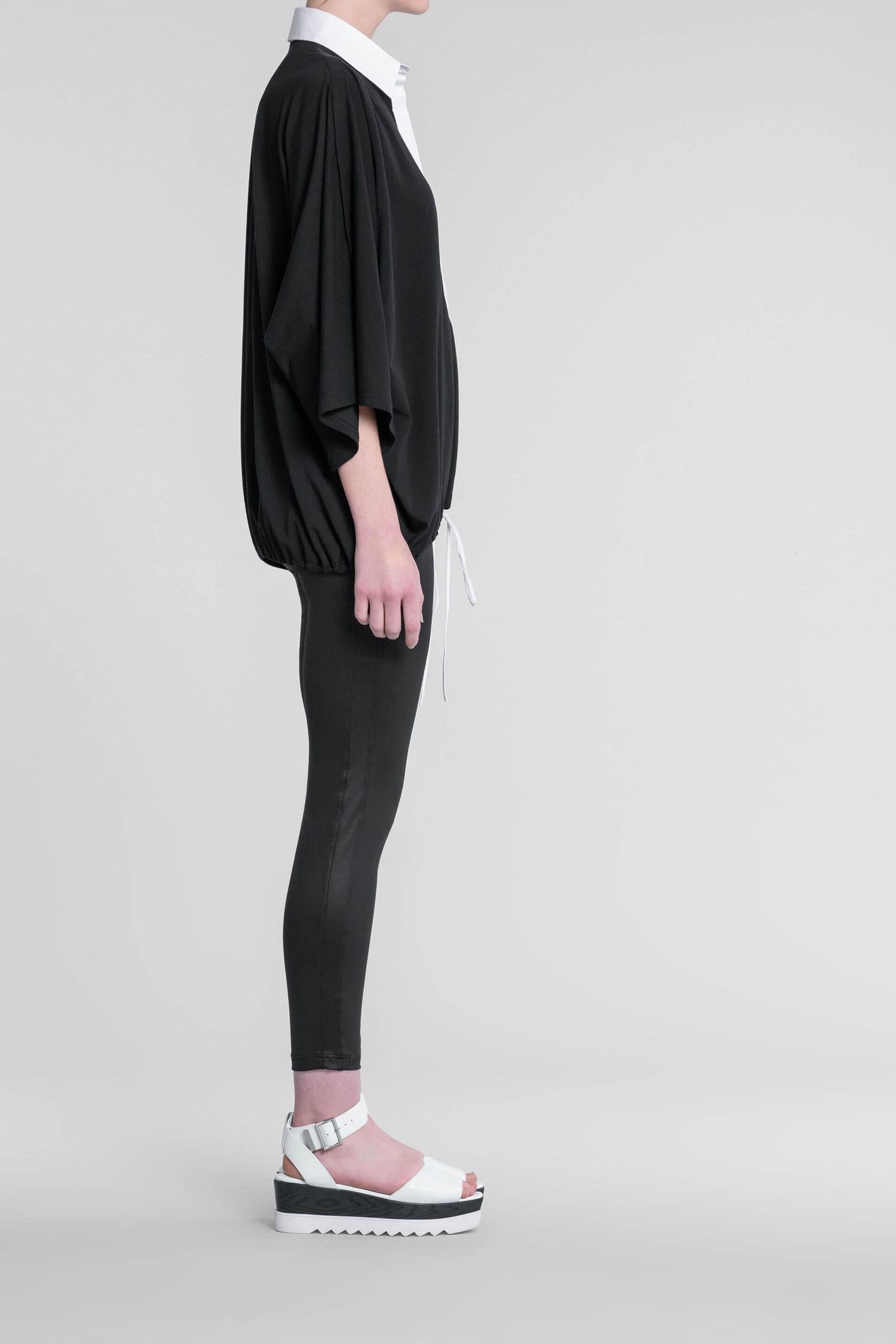 UVEA BLACK 3