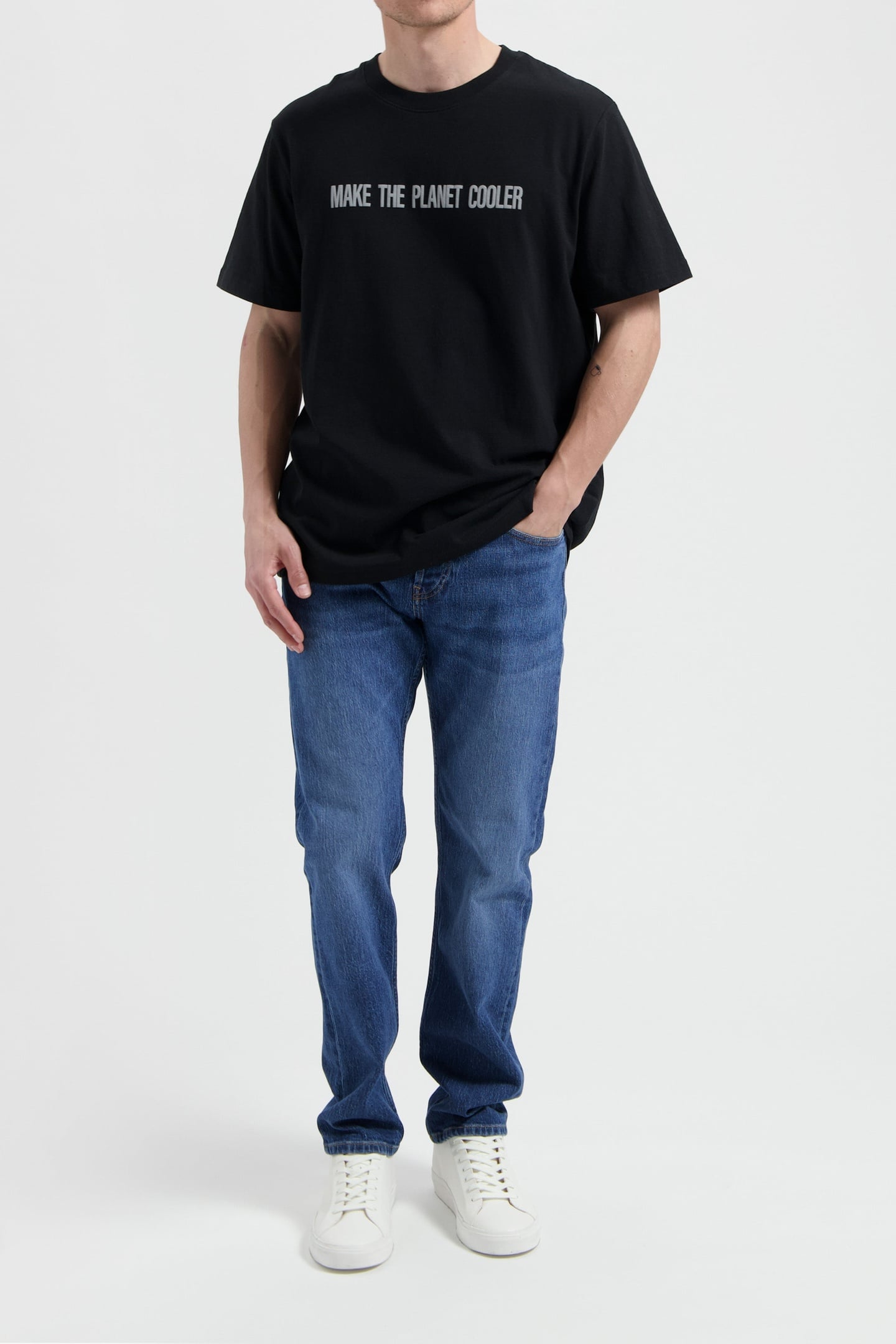 ROBIN TEE BLACK 2