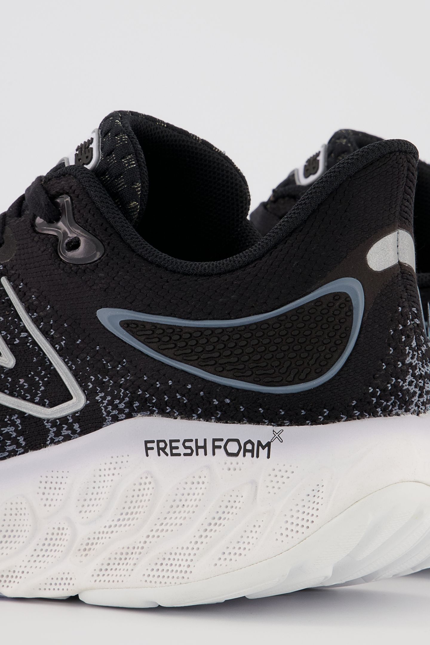 FRESH FOAM X 1080V12 BLACK 7