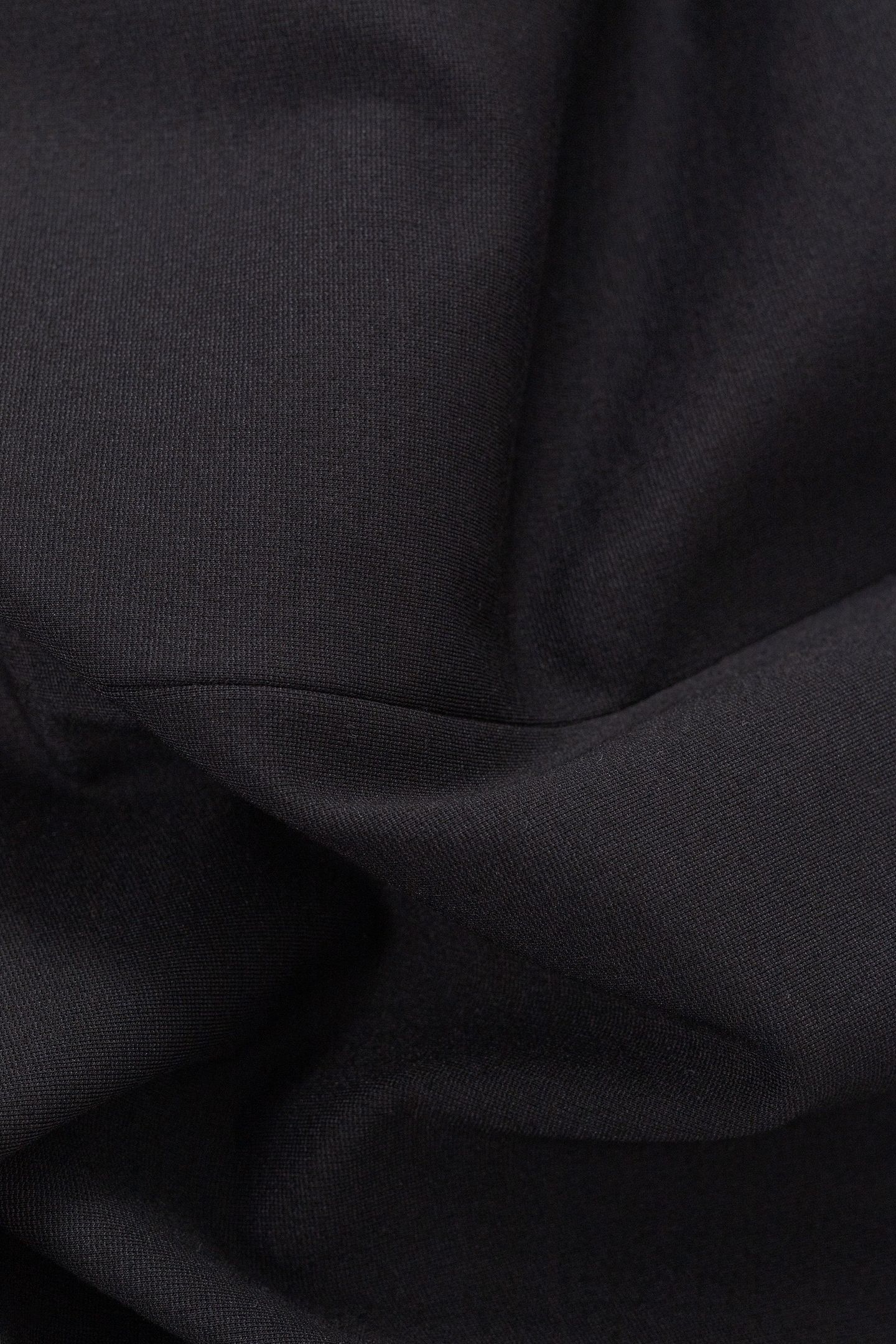 SCHWARZER WEITER BLAZER AUS MILANO-STRICK 9