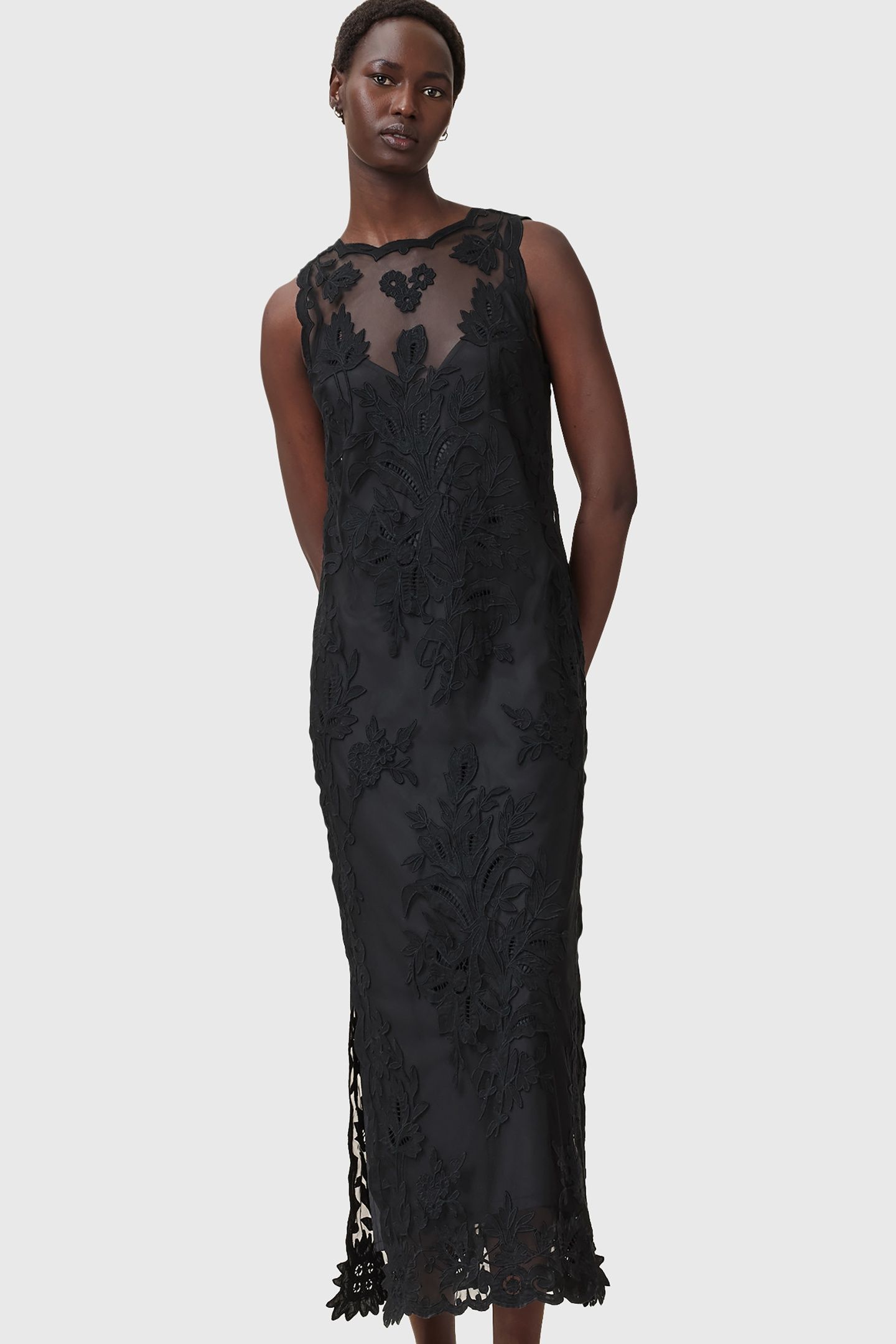 RYE EMB DRESS BLACK 4