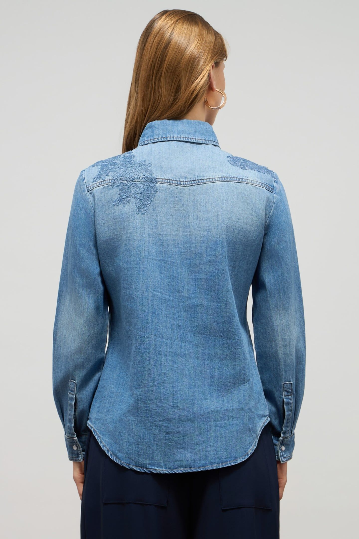 STONE WASHED DENIM SHIRT LIGHT BLUE 2