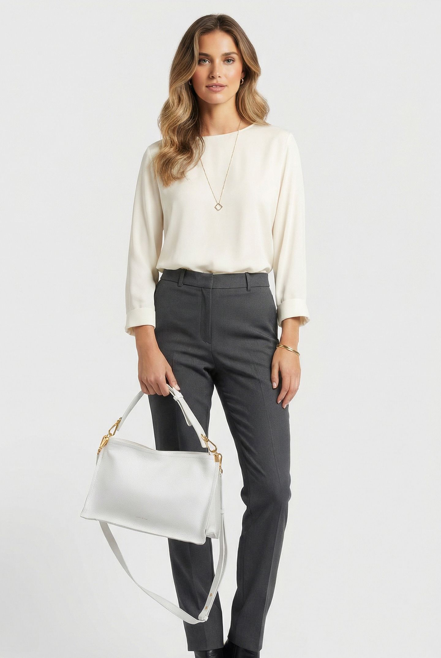 LEATHER SHOULDER BAG WITH STRAP IN WHITE 1