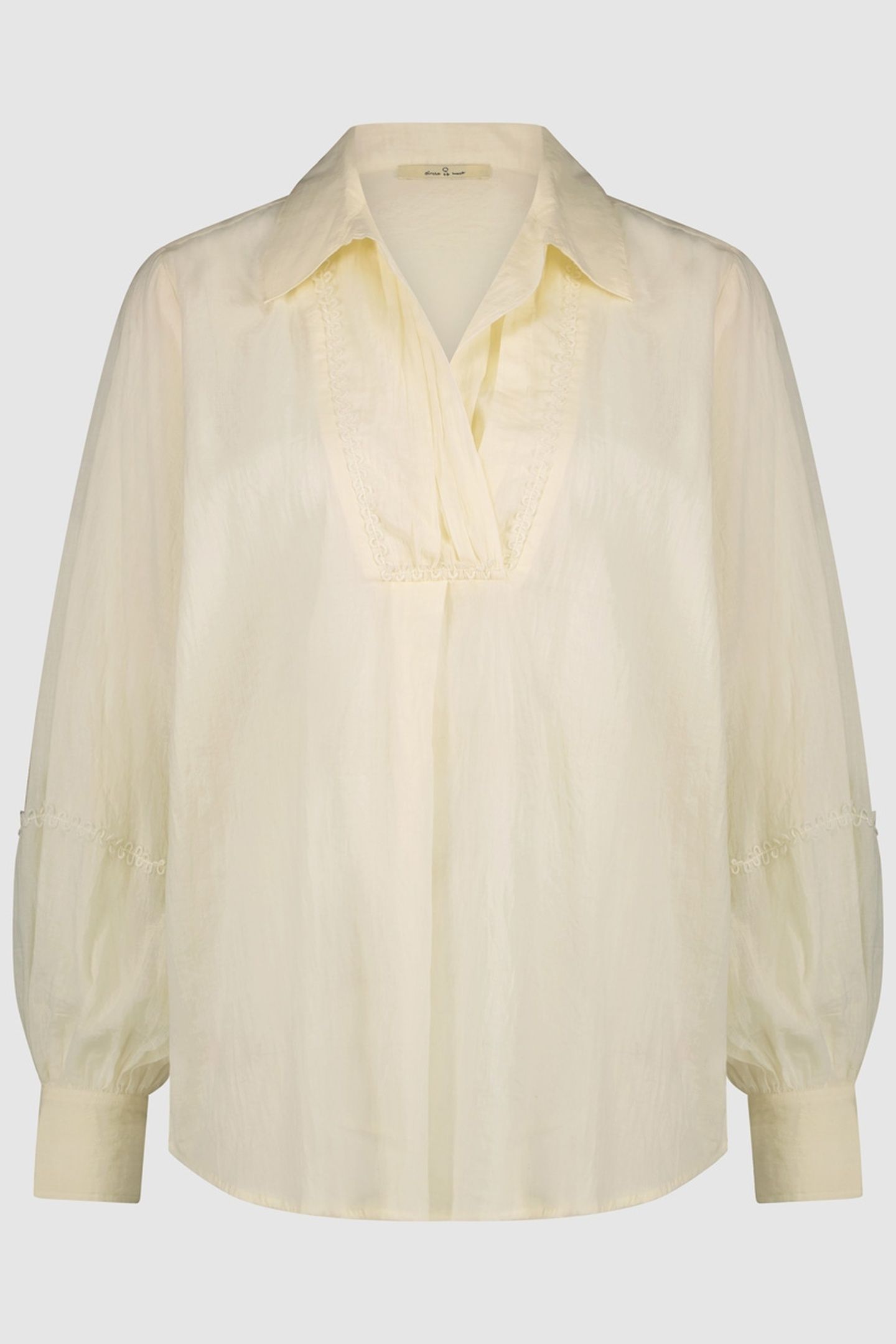 LUNA BLOUSE POACHED EGG 1