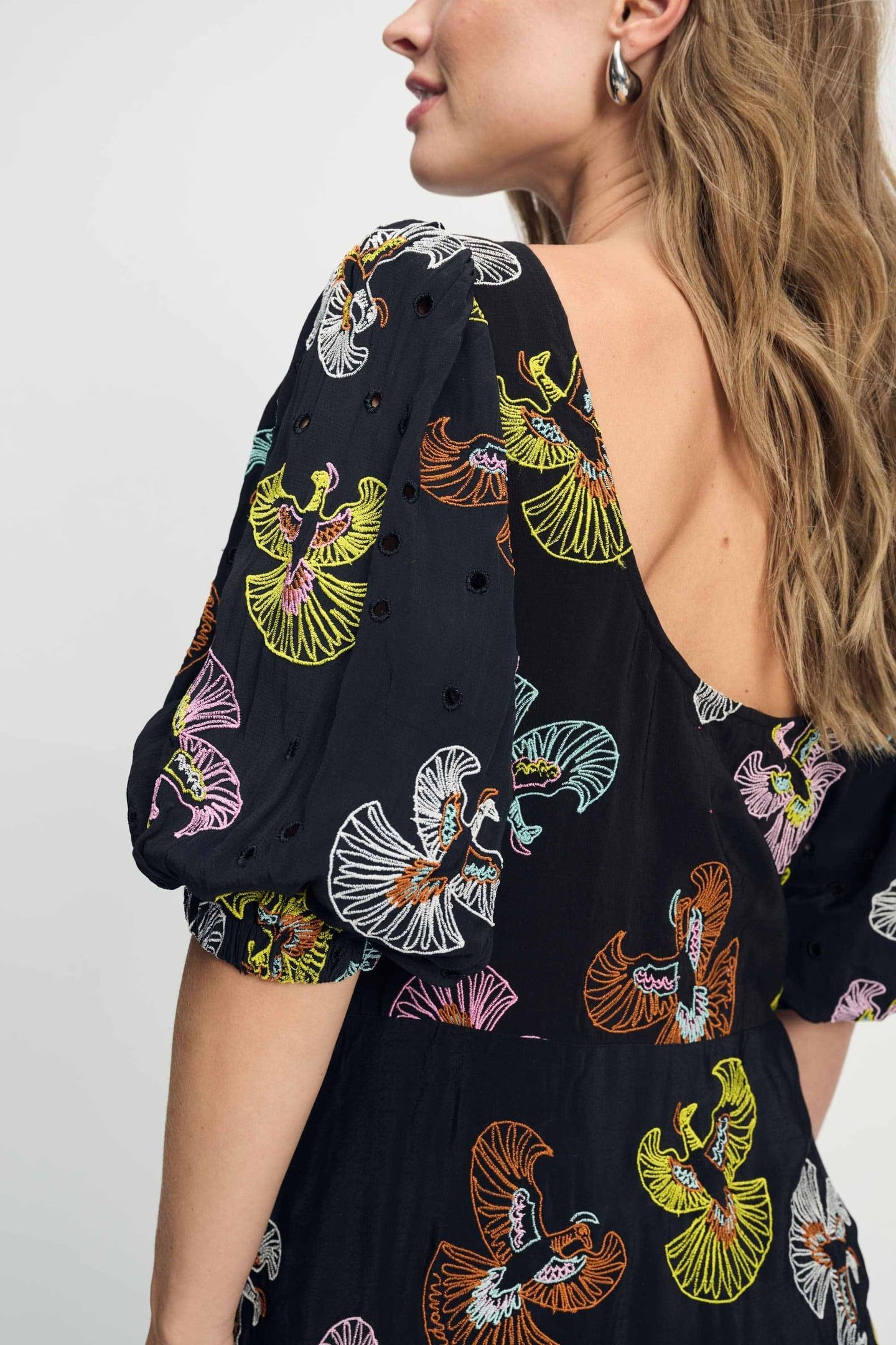 DRESS - EMBROIDERY SKY BLACK 5