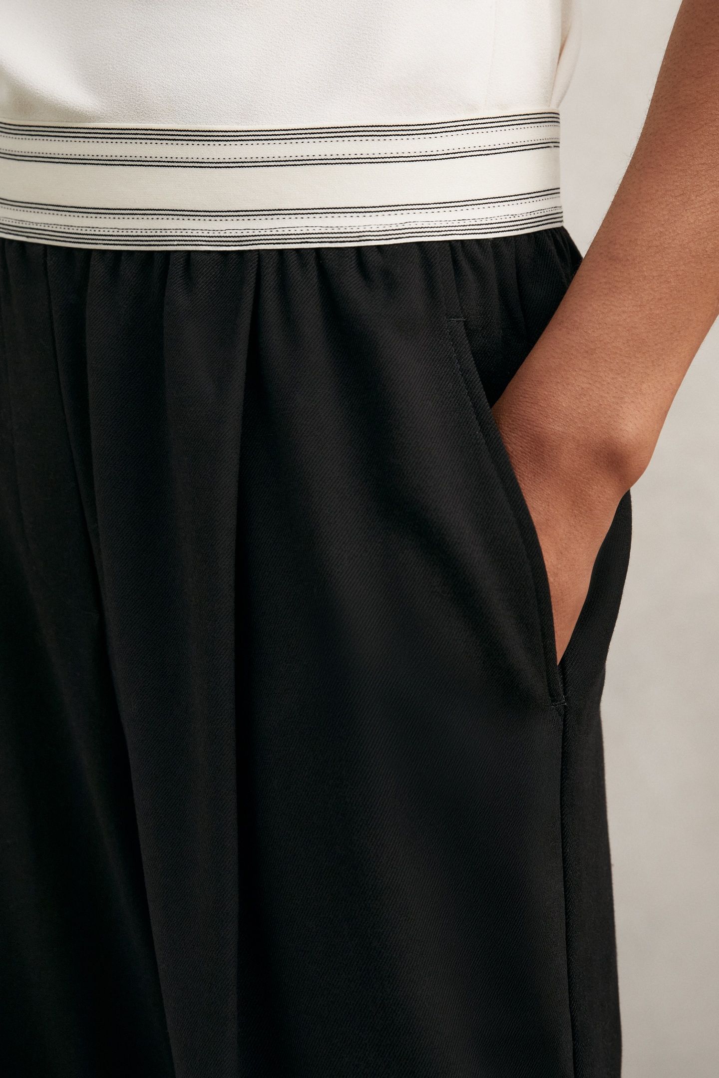 WAISTBAND WIDE LEG TROUSER BLACK 4