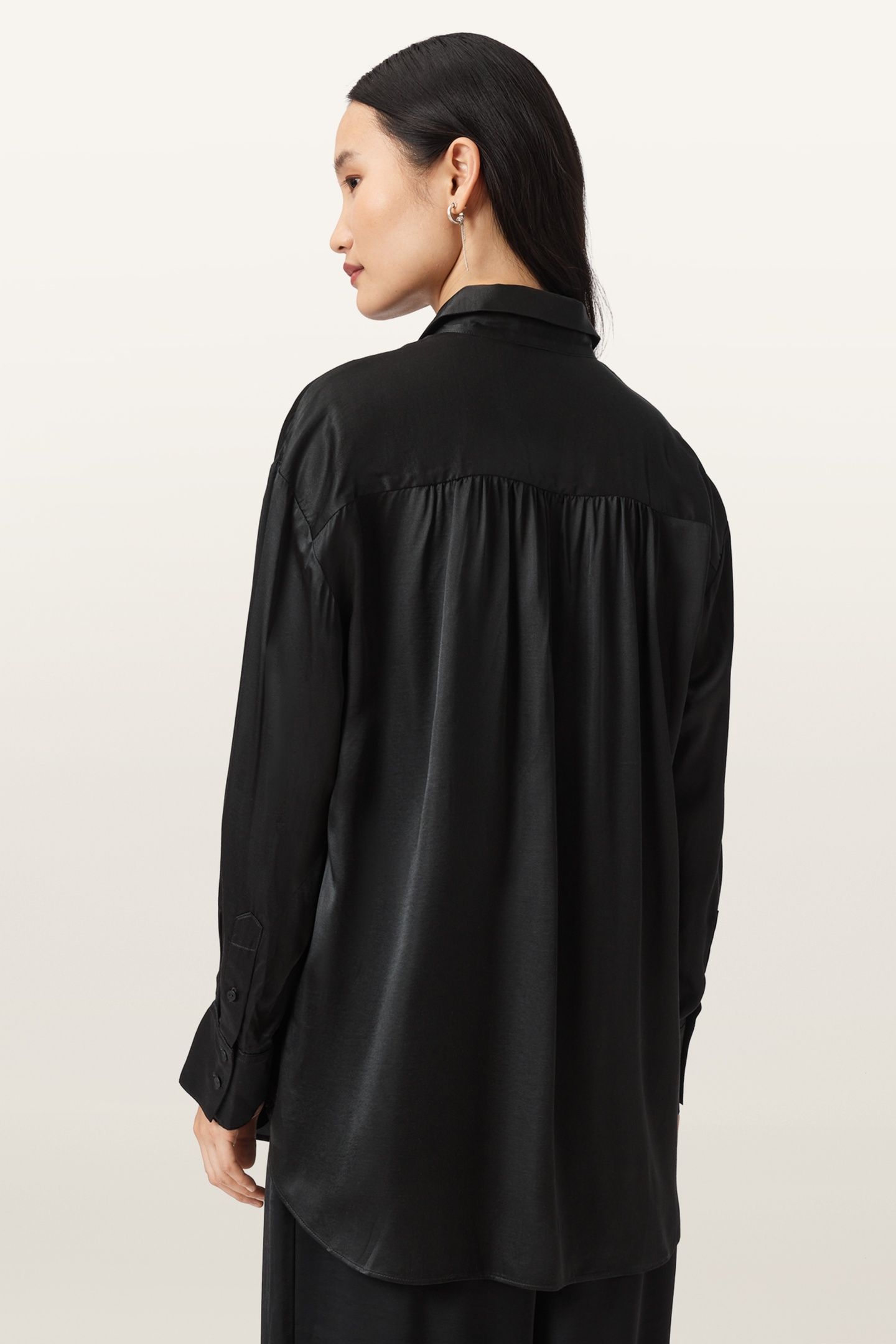BERNIE SHIRT PETRA BLACK 2