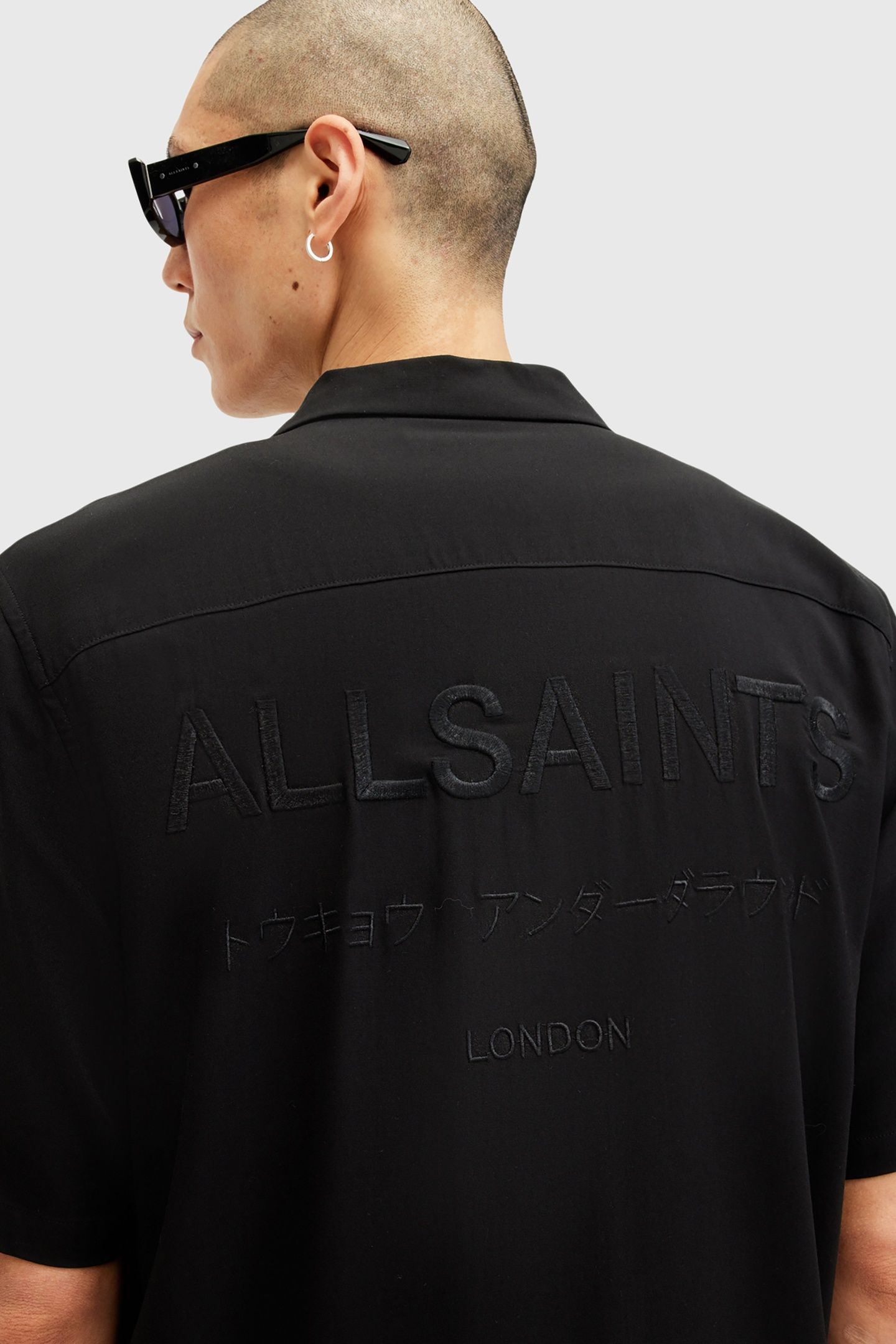 UNDER EMB SS SHIRT BLACK 4