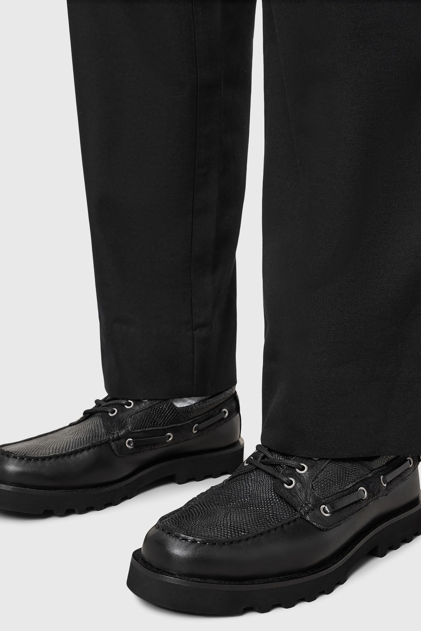 SKIFF SHOE BLACK 5