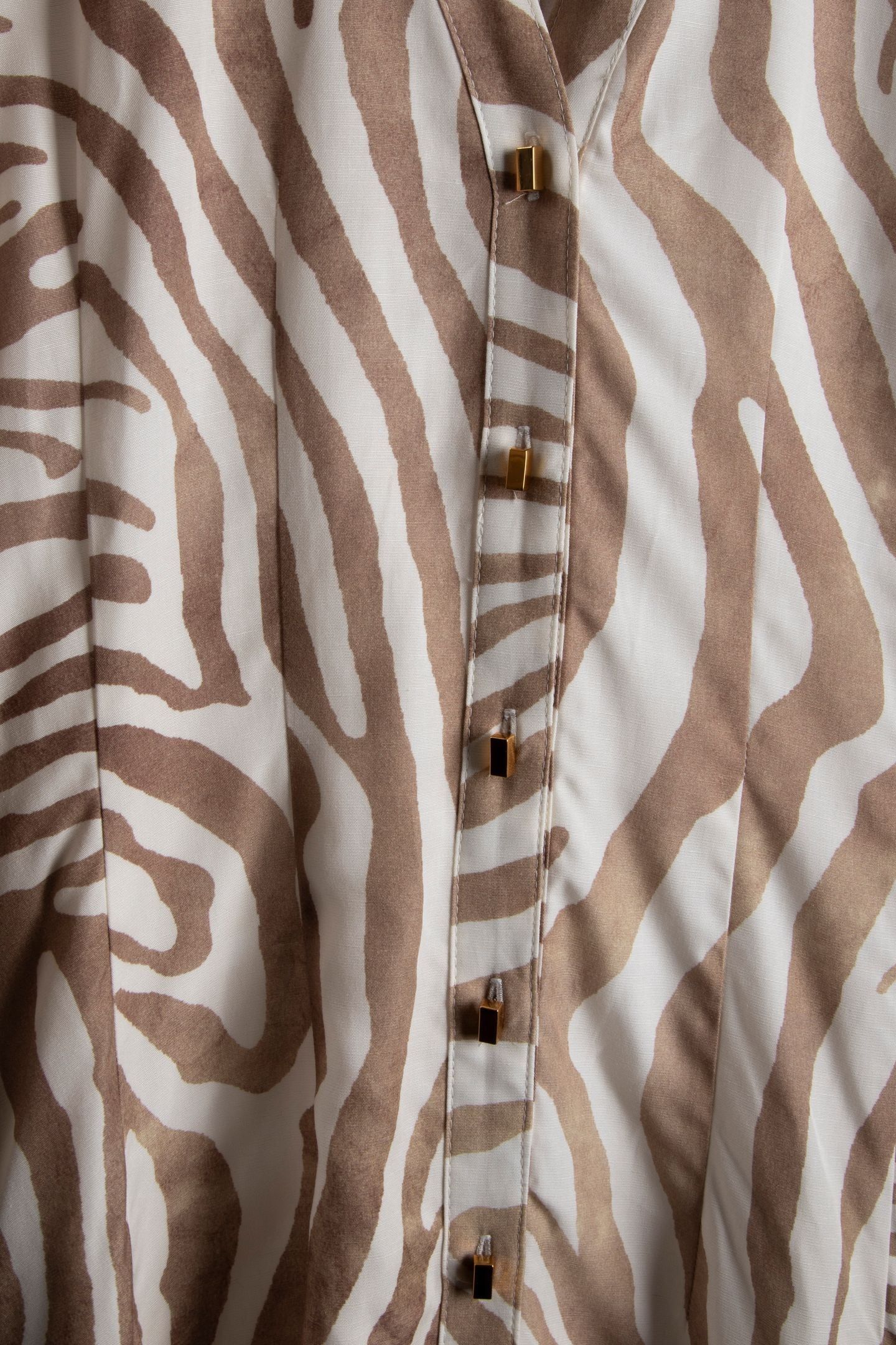 MARCIANO BY GUESS GISELLE LS LONG DRESS SAFARI DREAM PRINT 4