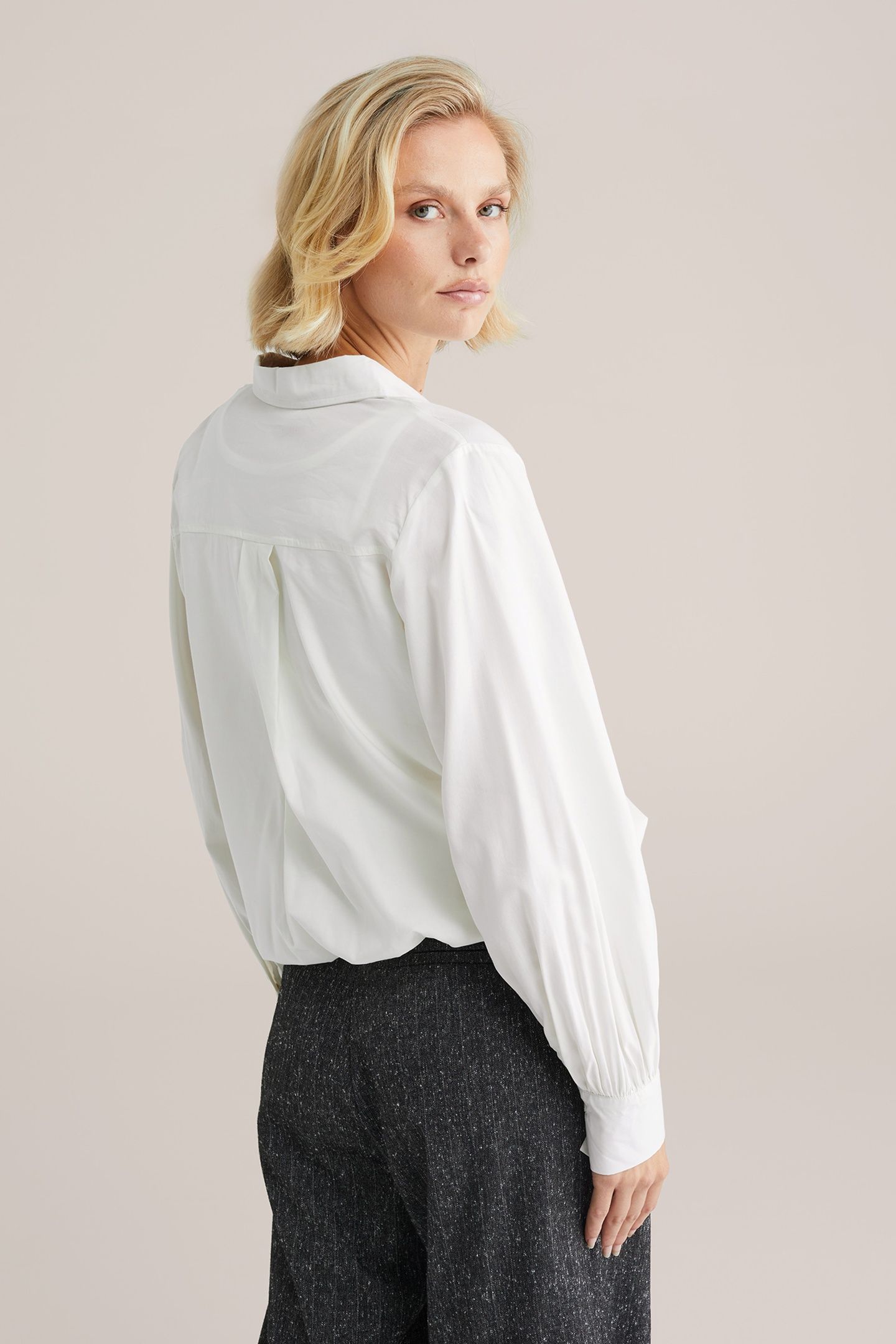 BLOUSE WHITE 2