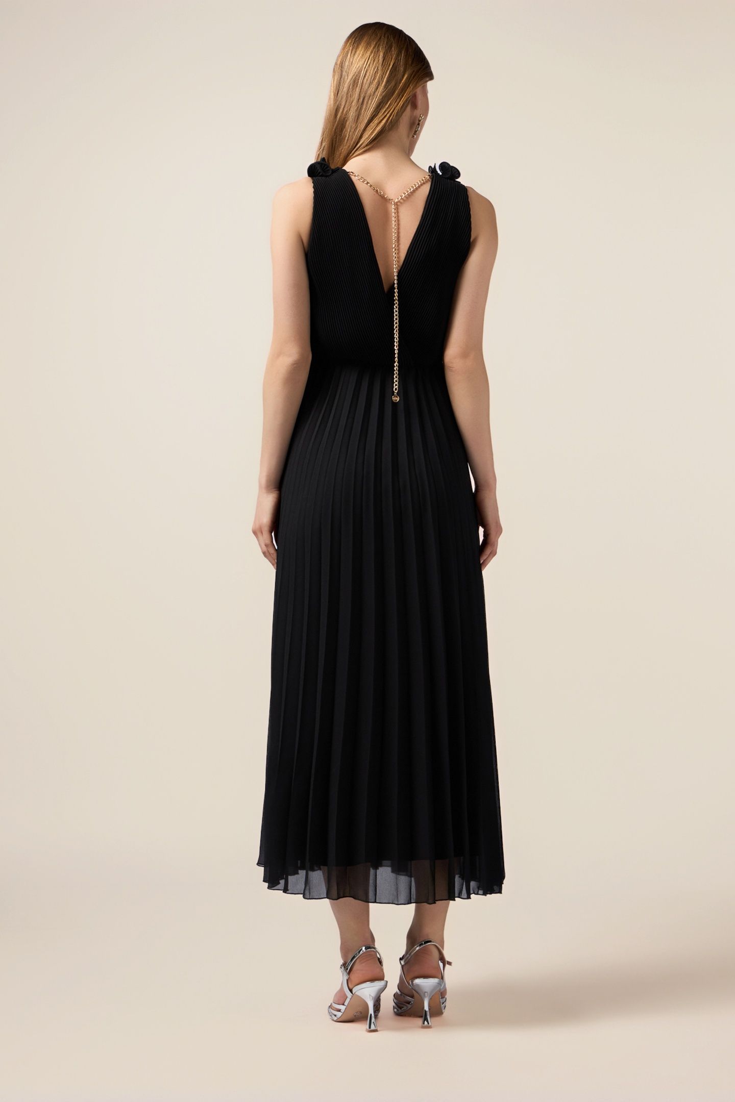LONG PLEATED DRESS WITH RUFFLE BLACK 3