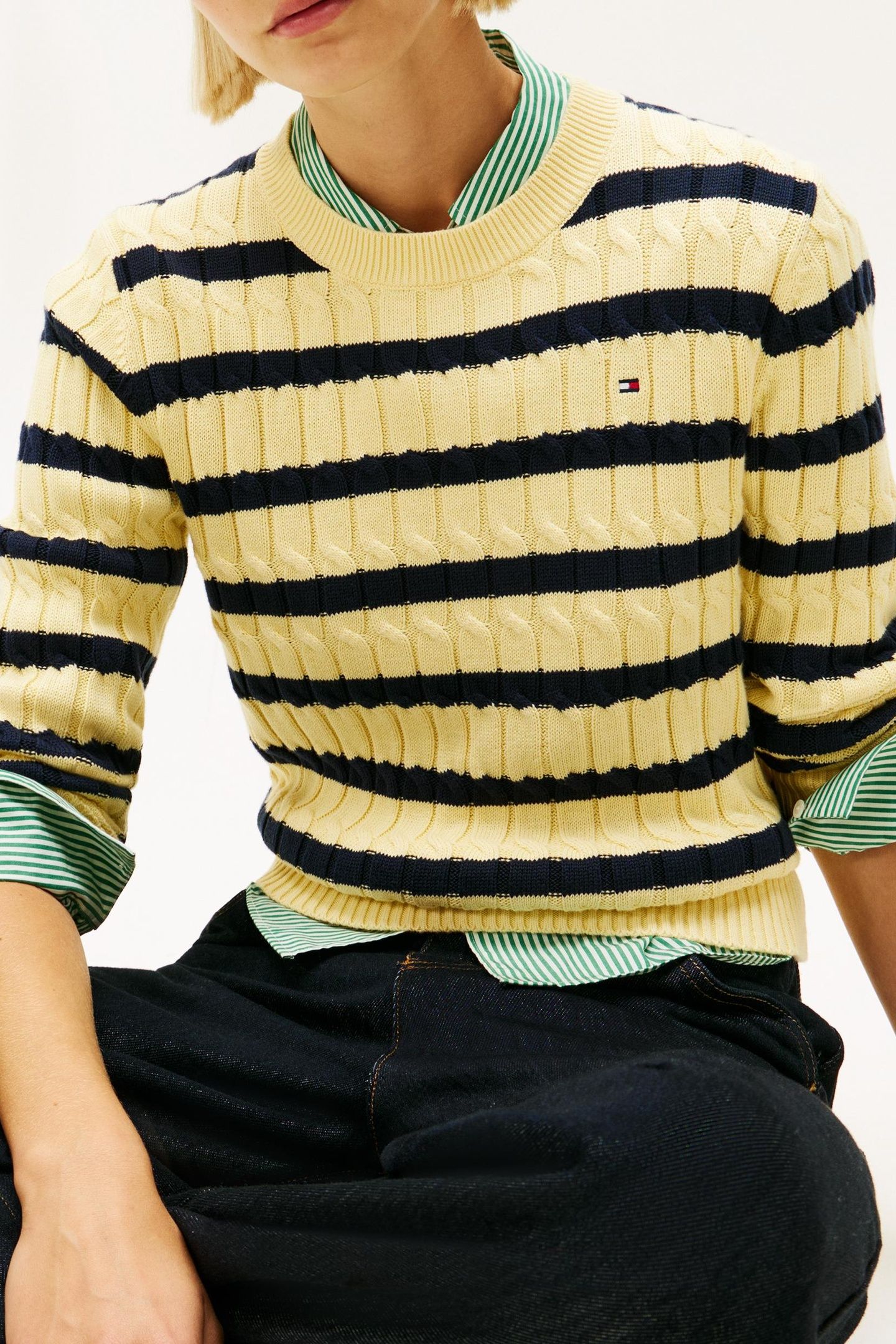 CABLE KNIT CREW NECK JUMPER ZESTY YELLOW/DARK NAVY 4