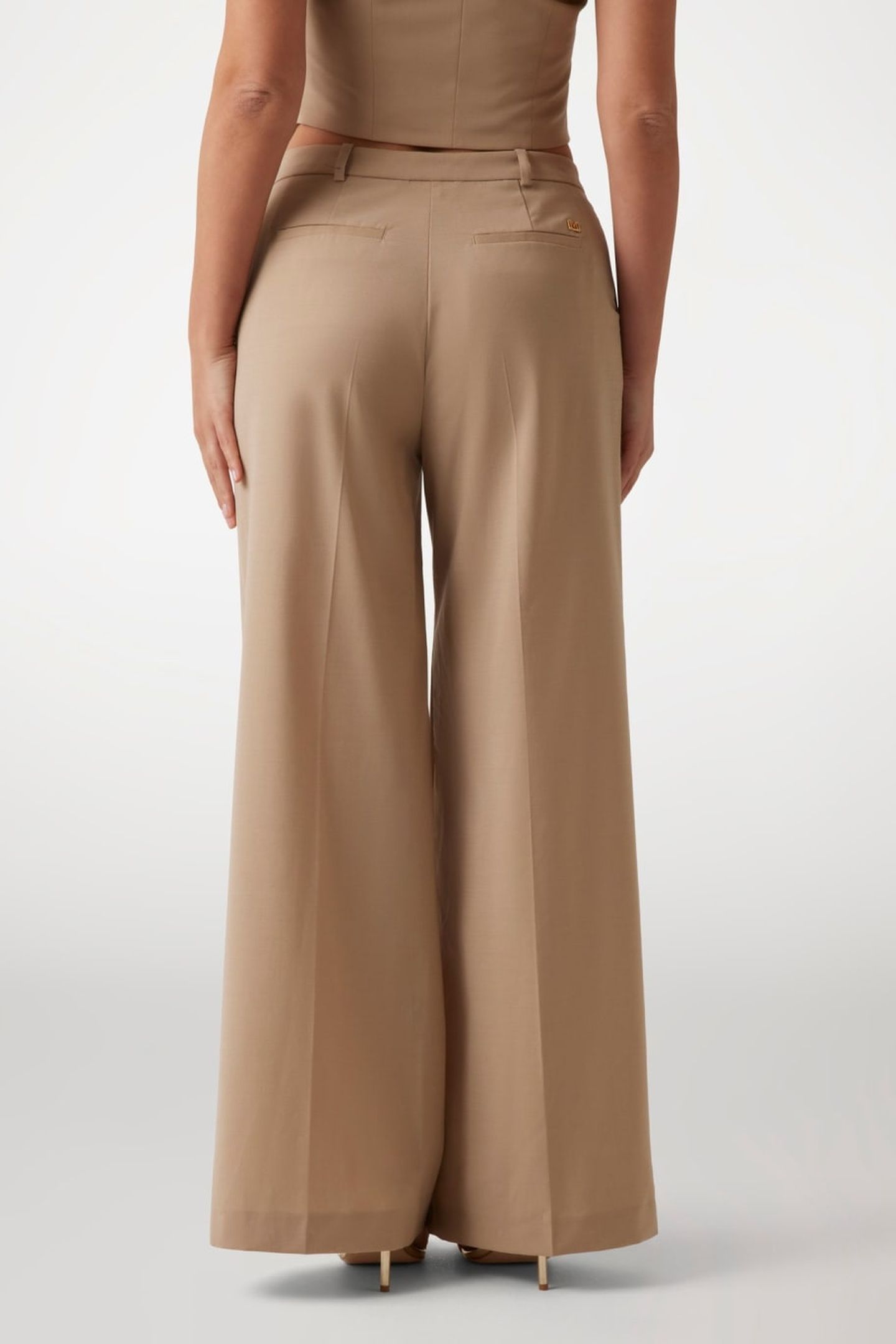 MARCIANO BY GUESS IRINA WIDE LEG PANT NATURAL ALMOND MULTI 3