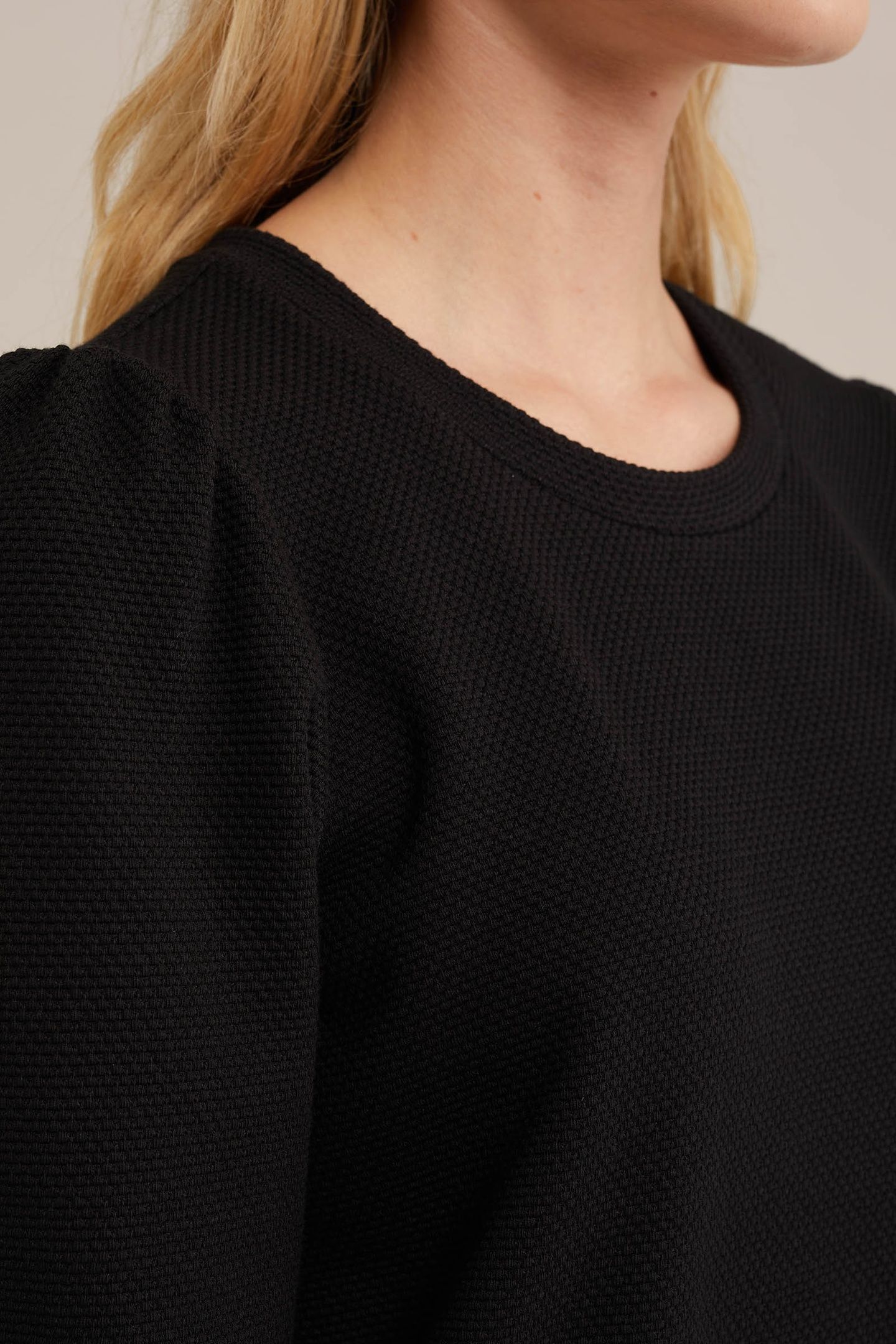 SWEATER BLACK 5