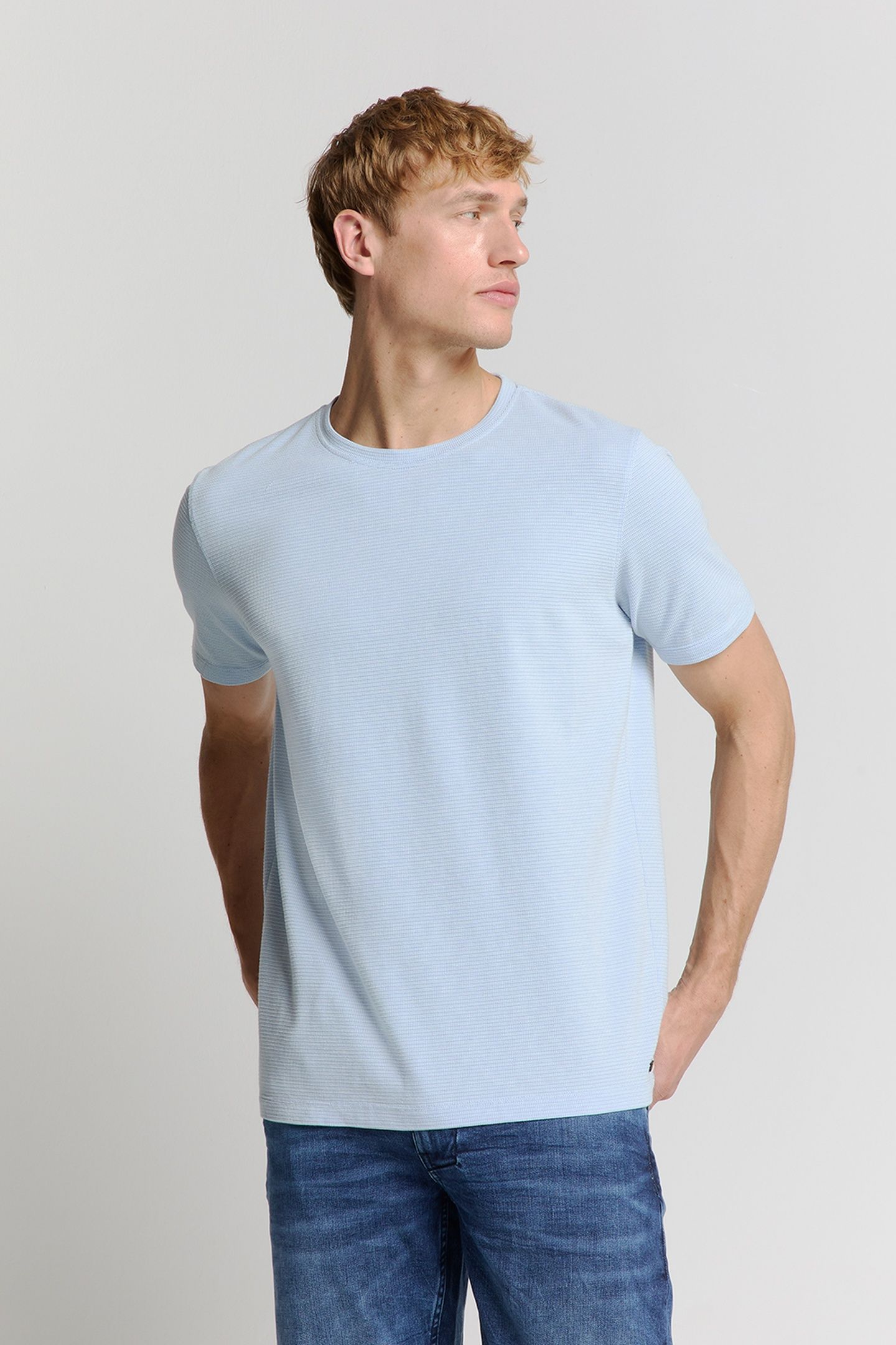 T-SHIRT CREWNECK SOLID RELIEF KNIT SKY 1