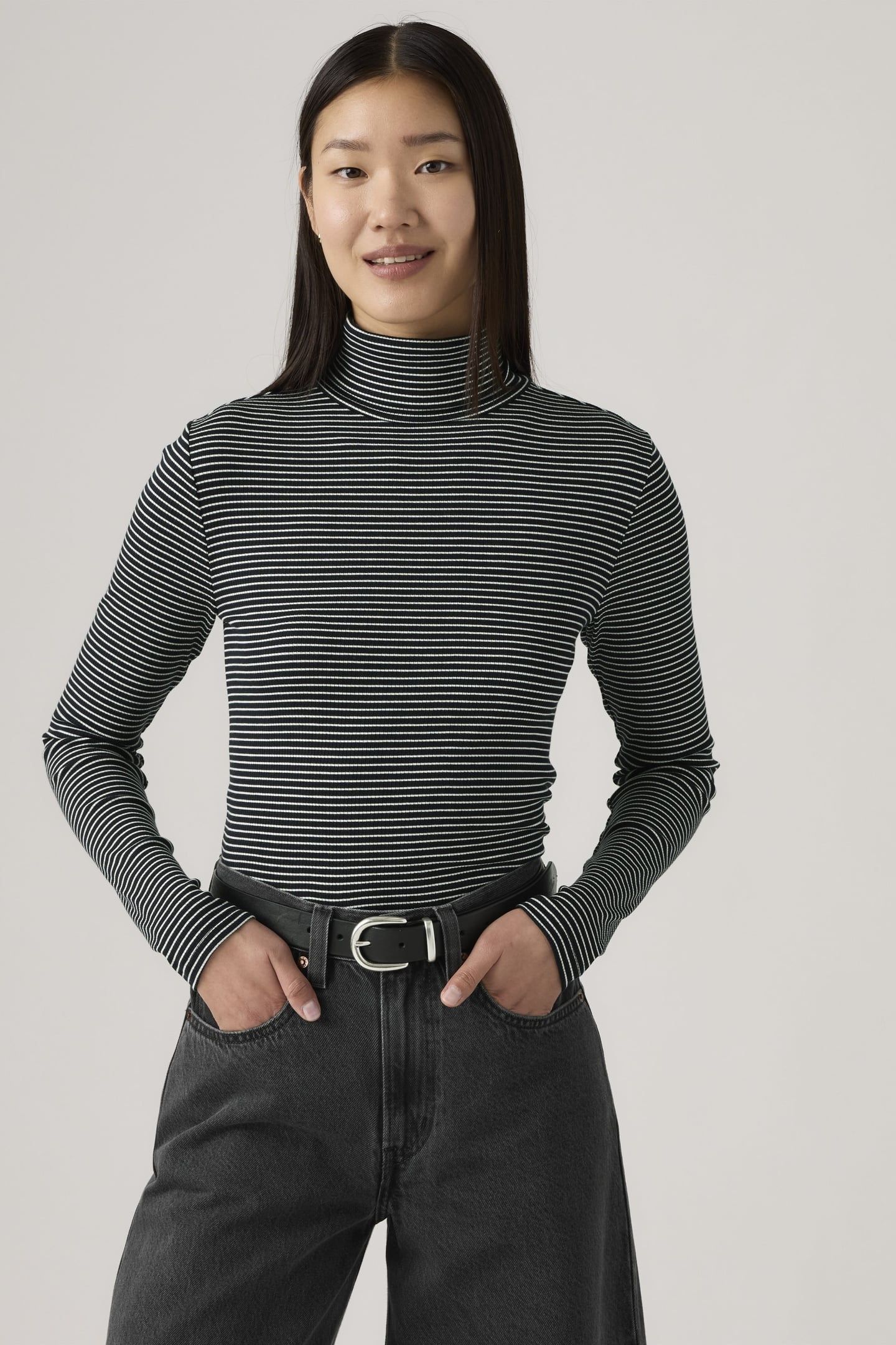 DREAMY TURTLENECK TOP BLACK 1
