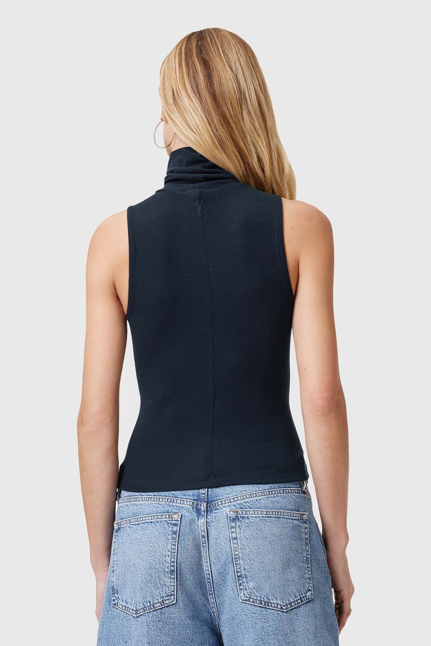 BEC ROLL NECK TANK BLACK OYSTER BLUE 4