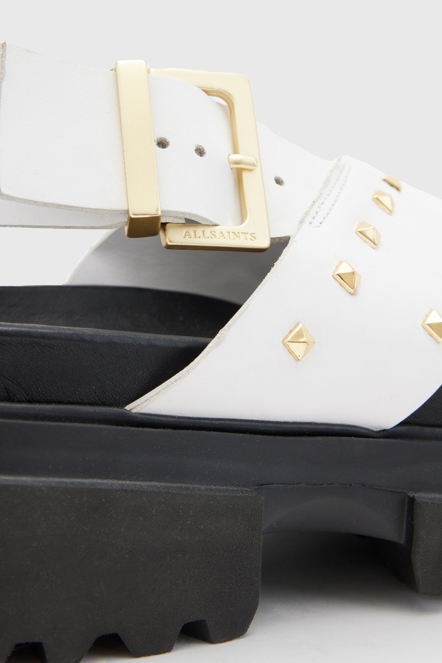 COSMO STUD SANDAL CHALK WHITE/BRASS 6