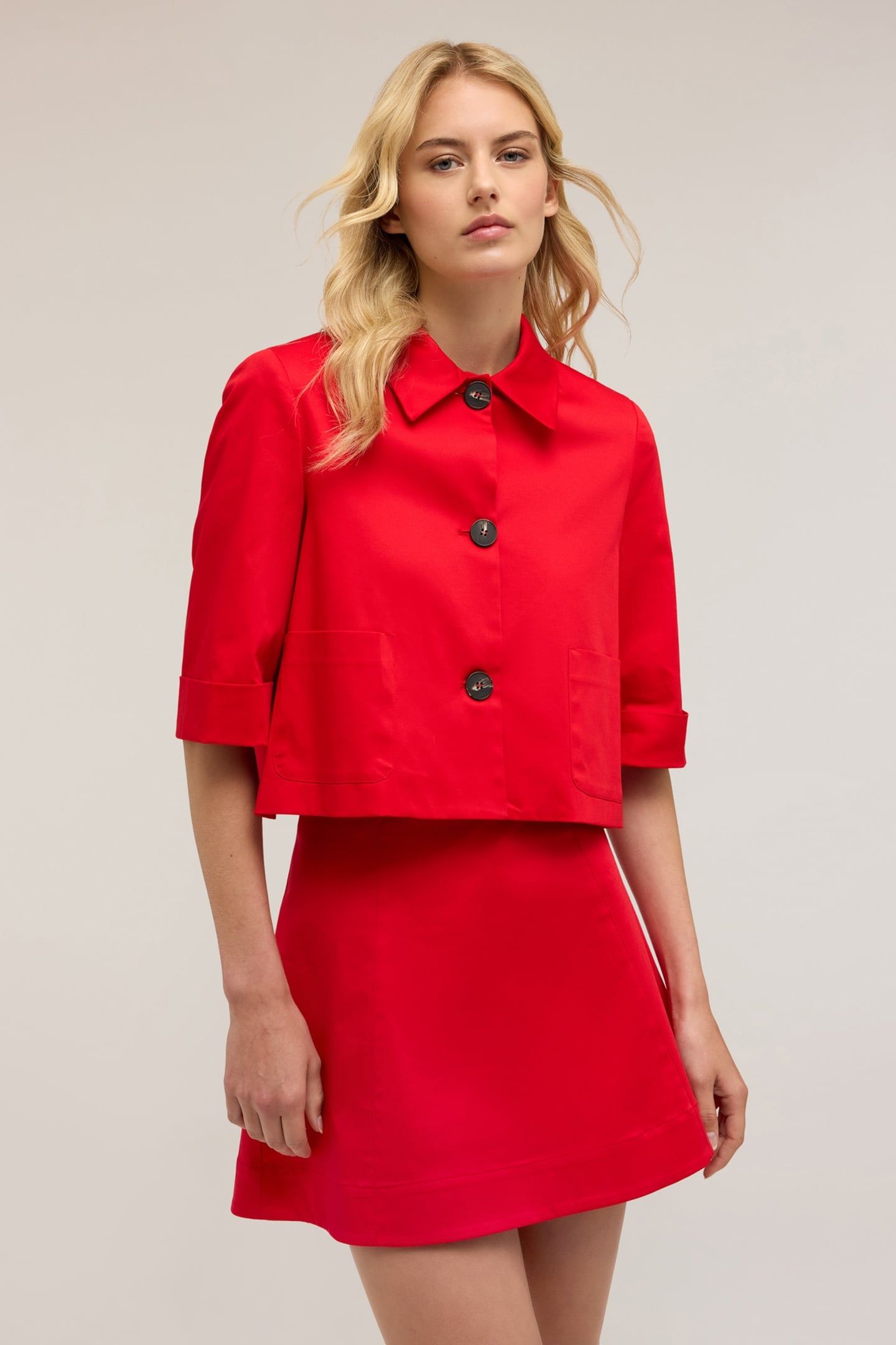 SHORT-SLEEVED JACKET RED 3