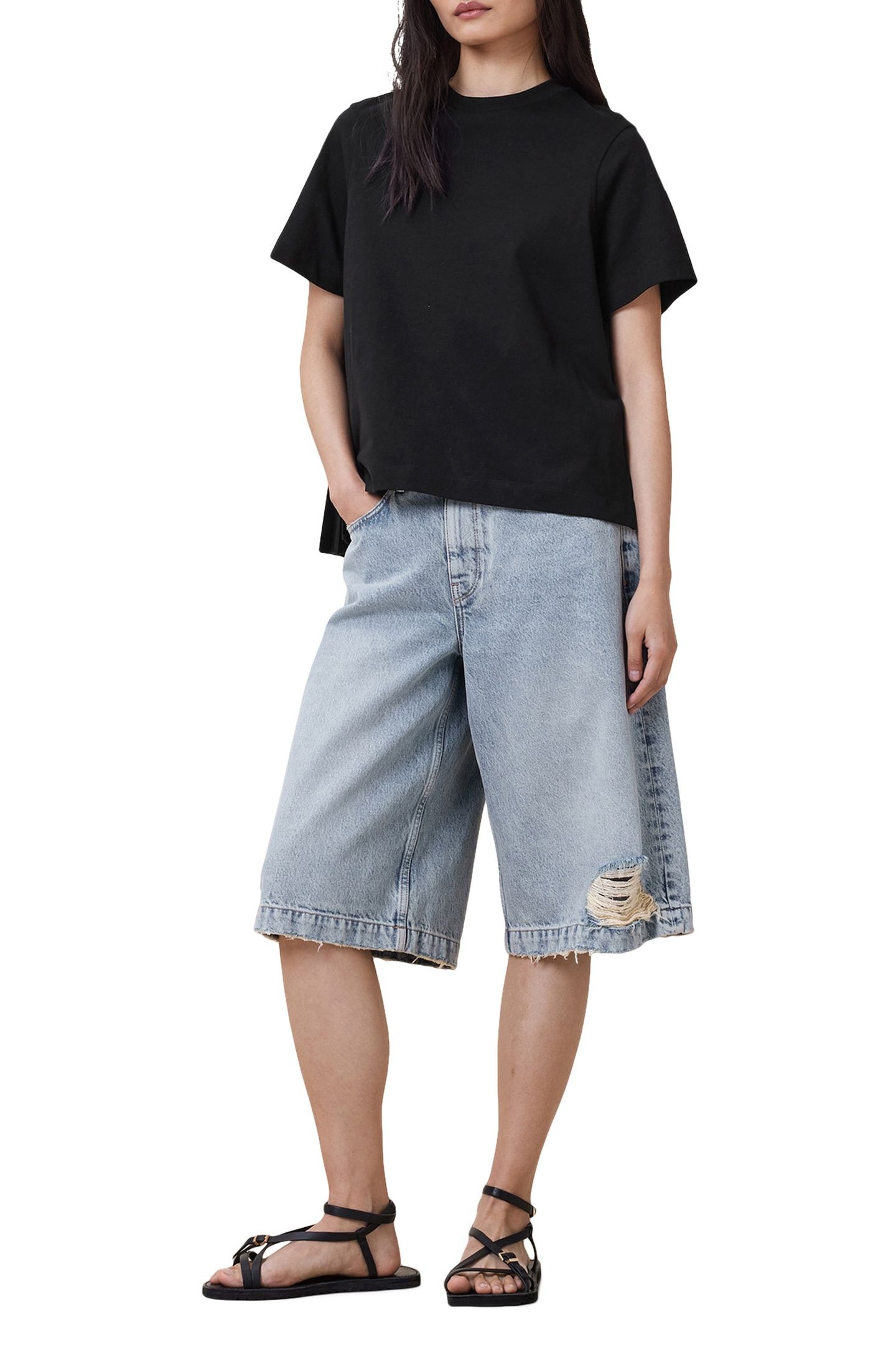 PIA TEE BLACK 2