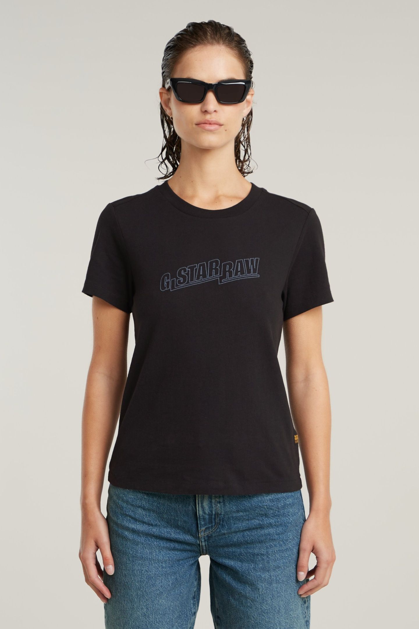 EMBRO LOGO R T DK BLACK 2