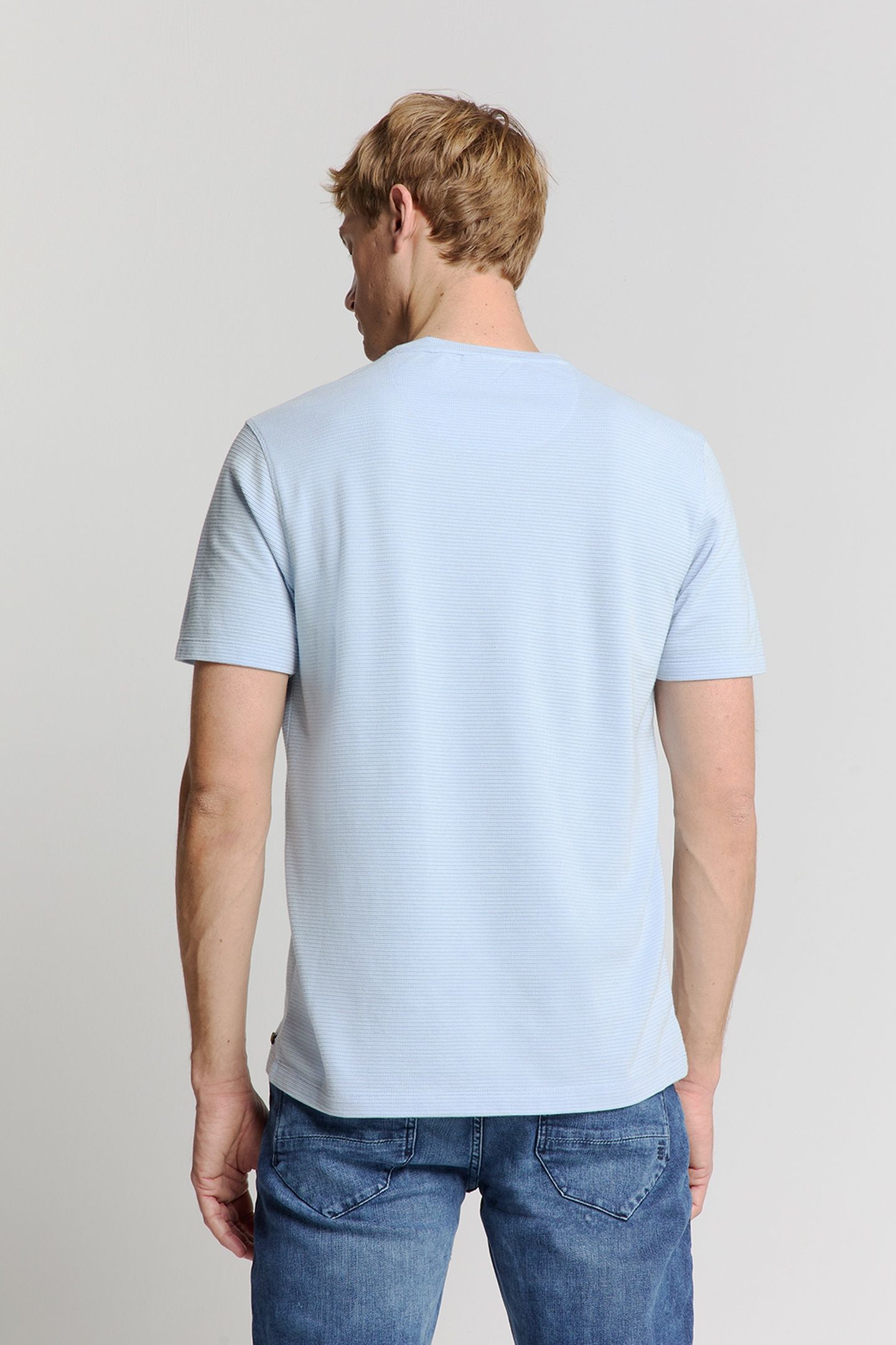 T-SHIRT CREWNECK SOLID RELIEF KNIT SKY 2