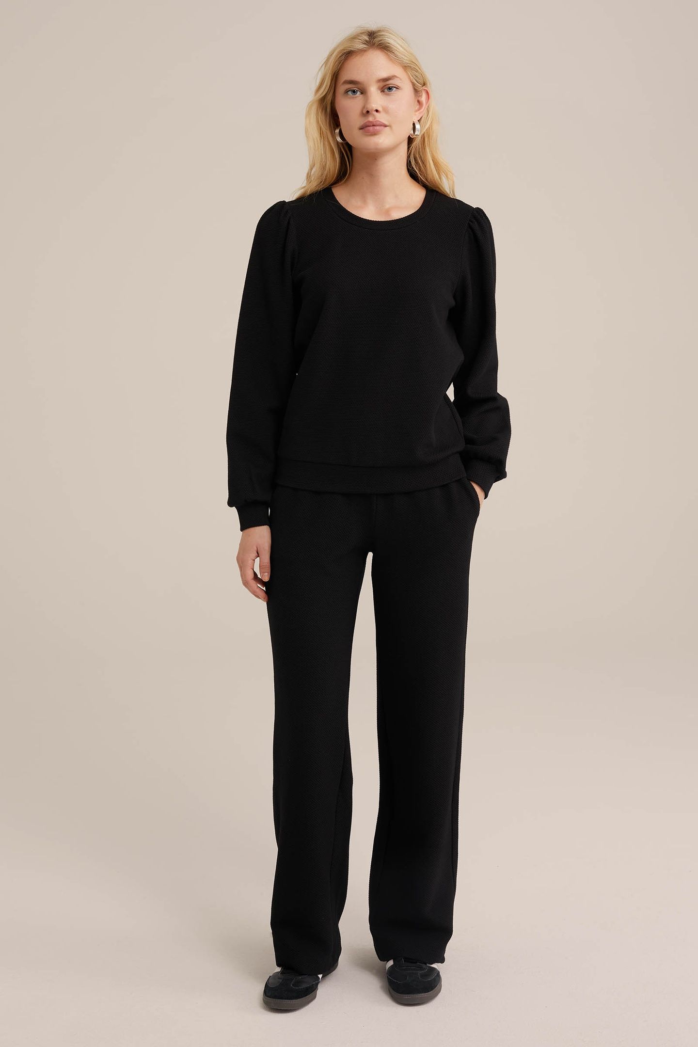 SWEATER BLACK 3