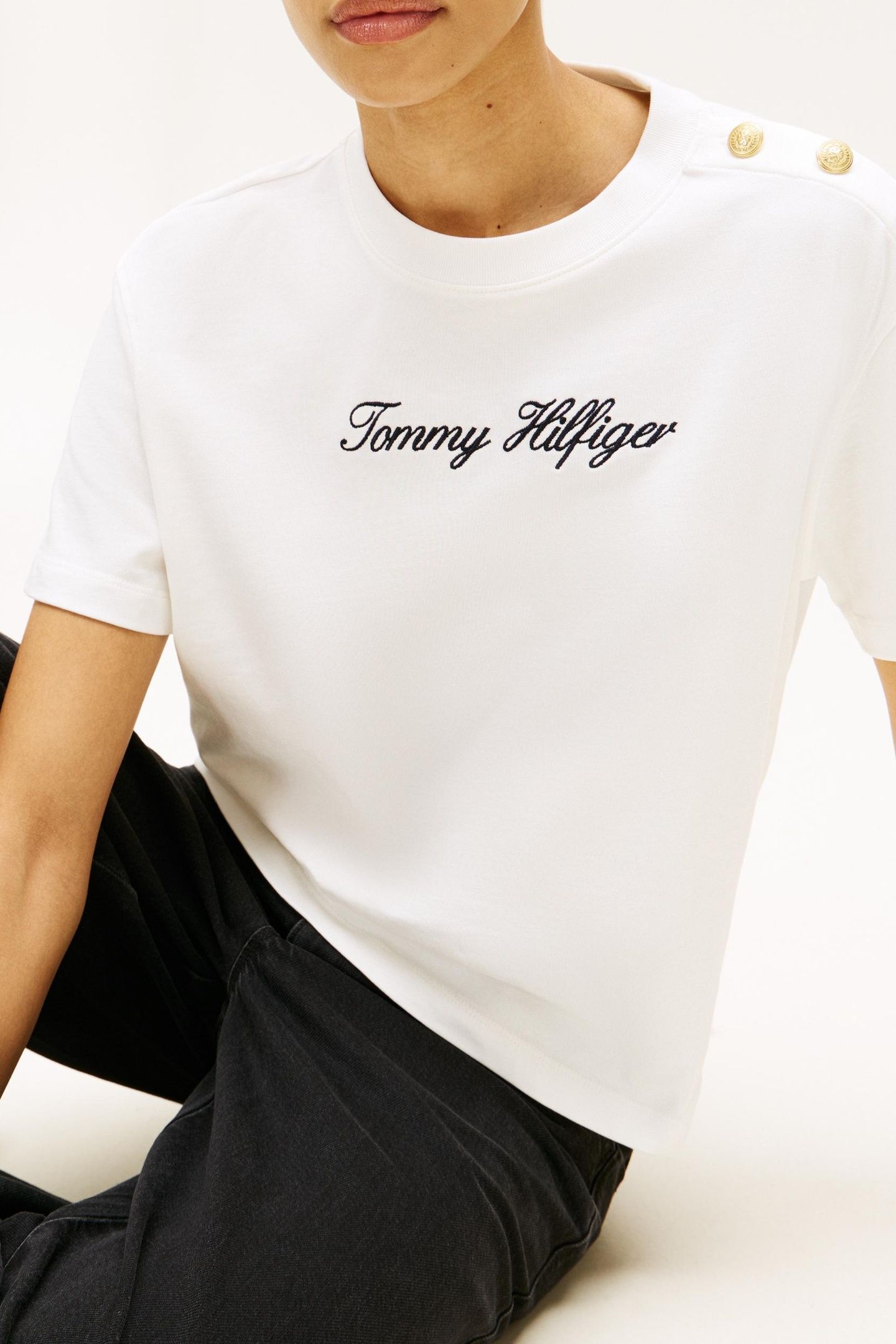 GOLD-TONE BUTTON LOGO EMBROIDERY RELAXED T-SHIRT ECRU 5