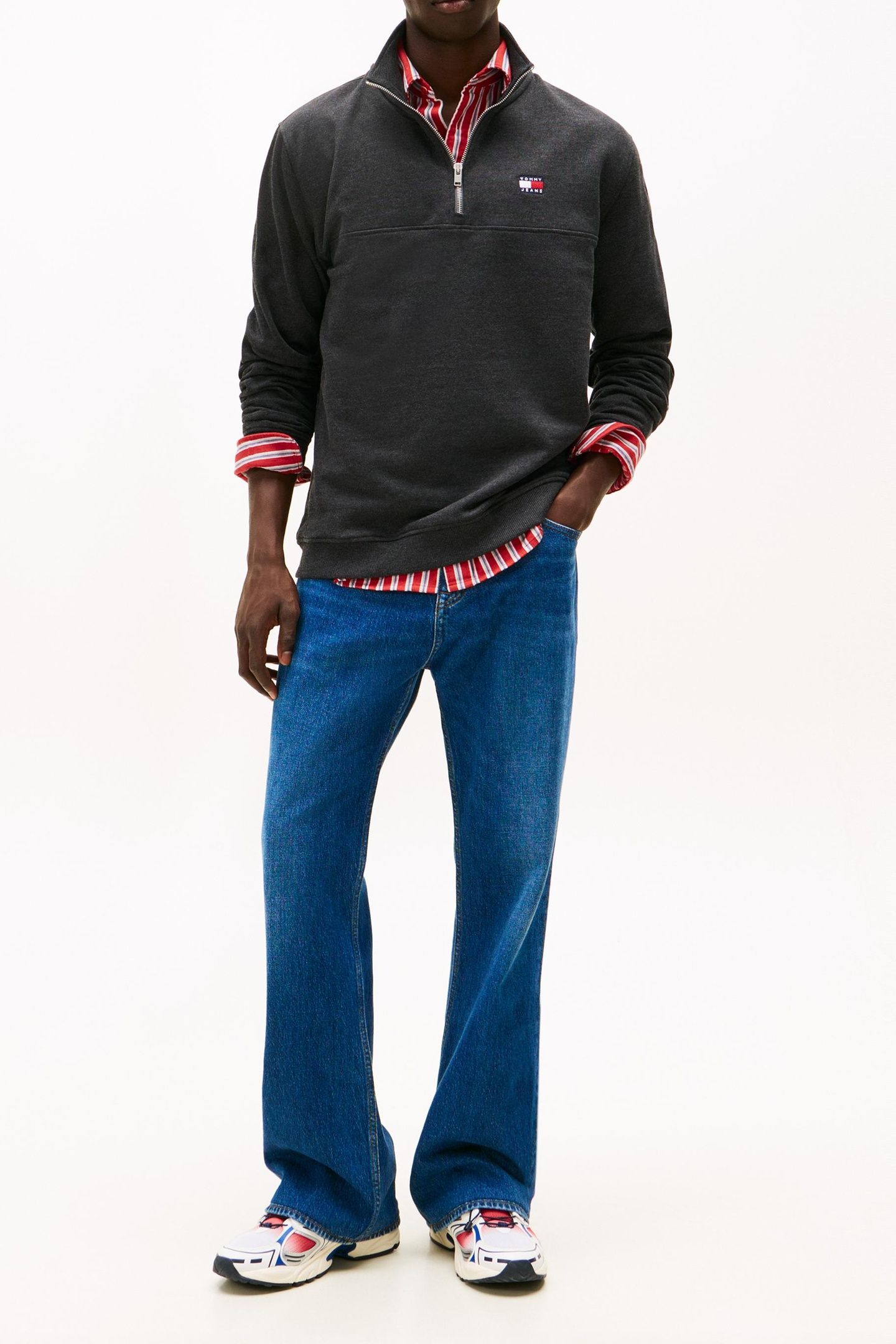 REGULAR BADGE QUARTER-ZIP JUMPER BLACK 1