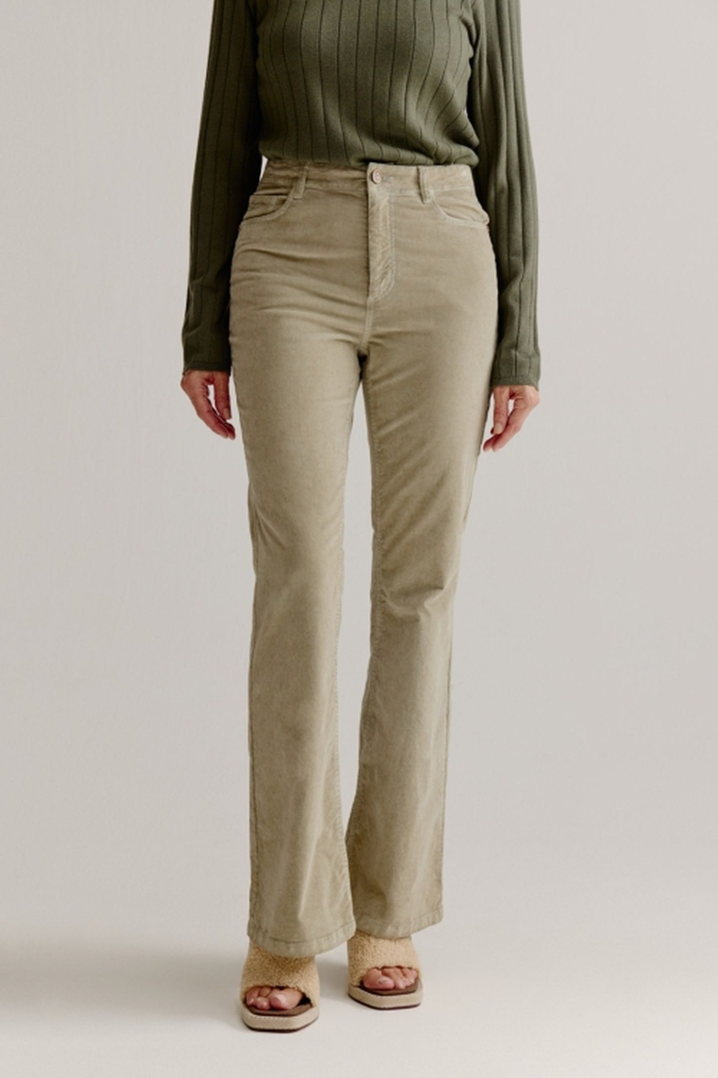 ALESSANDRO PANTS LIGHT KHAKI 2