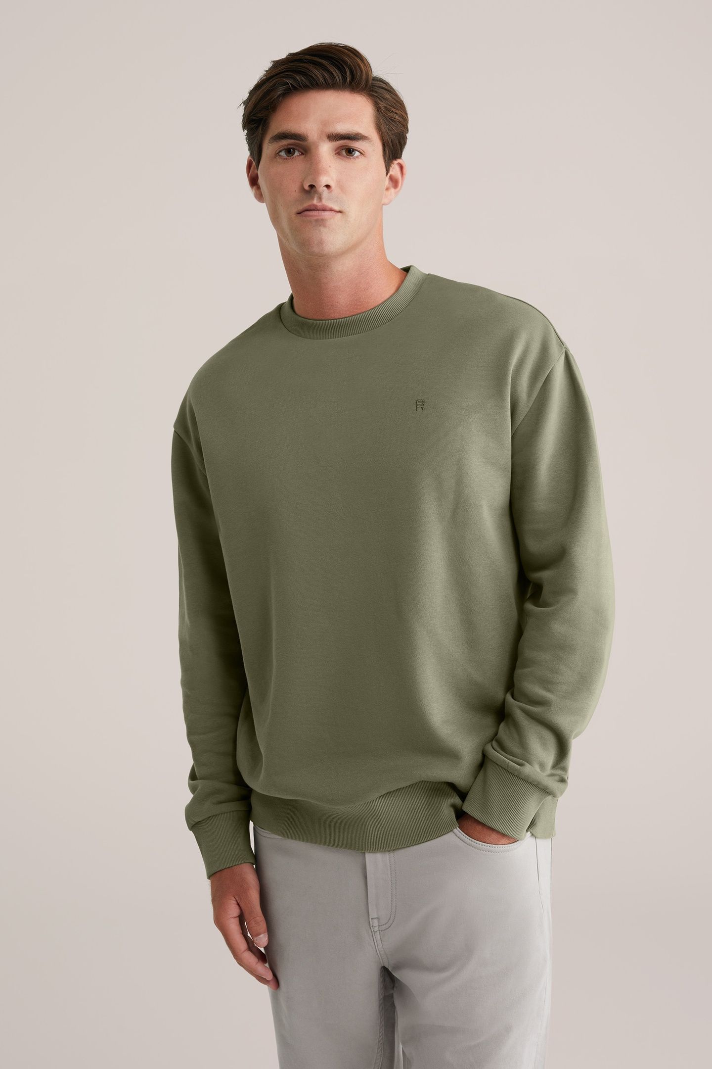 SWEATER ARMY GREEN 1