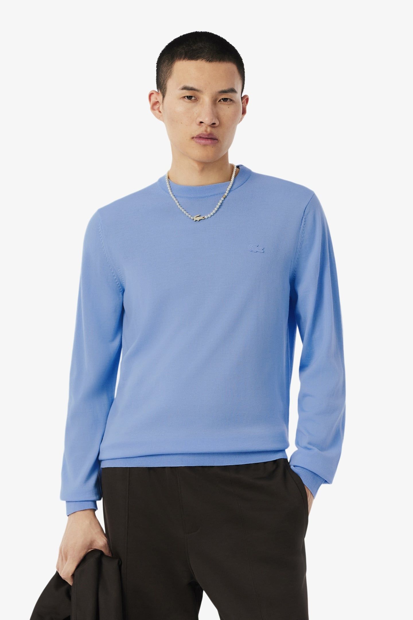SWEATER OVERVIEW 1