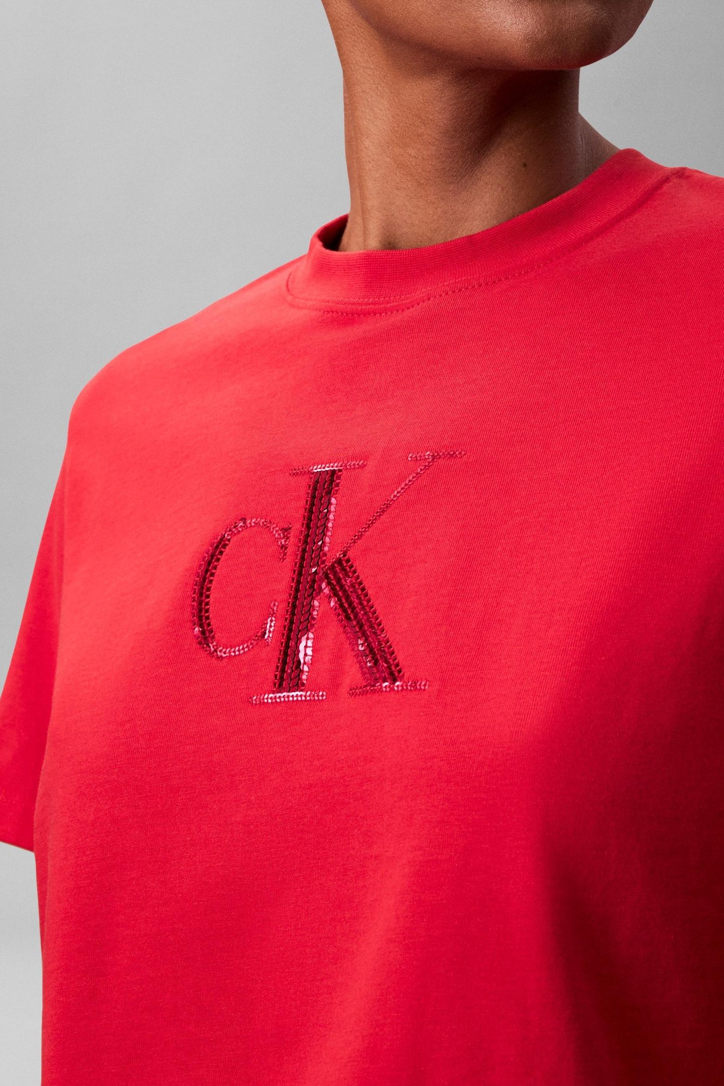 SS SEQUIN GRAPHIC TEE ADRENALINE RUSH 6