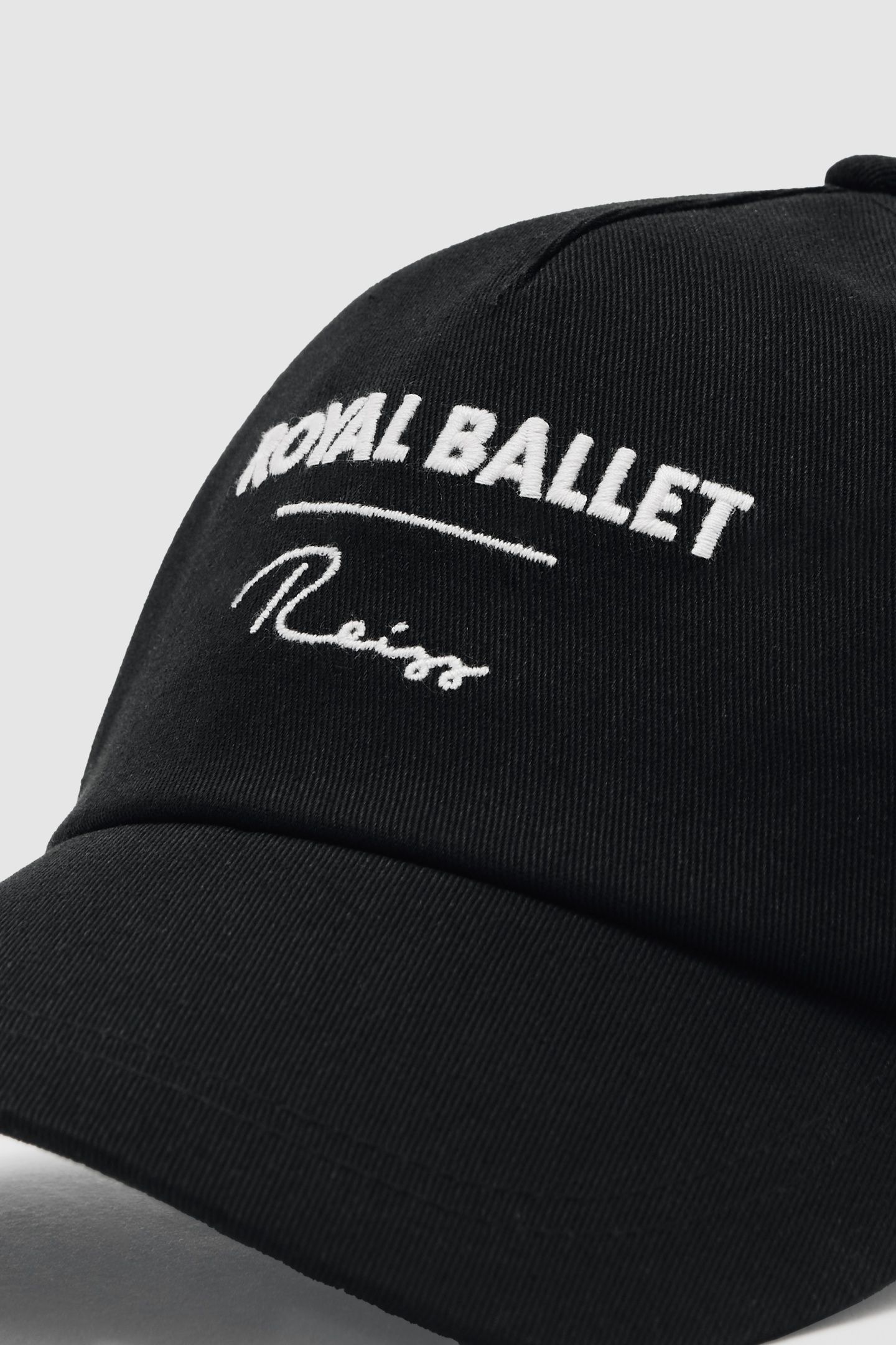 EMBROIDERED LOGO CAP BLACK 7