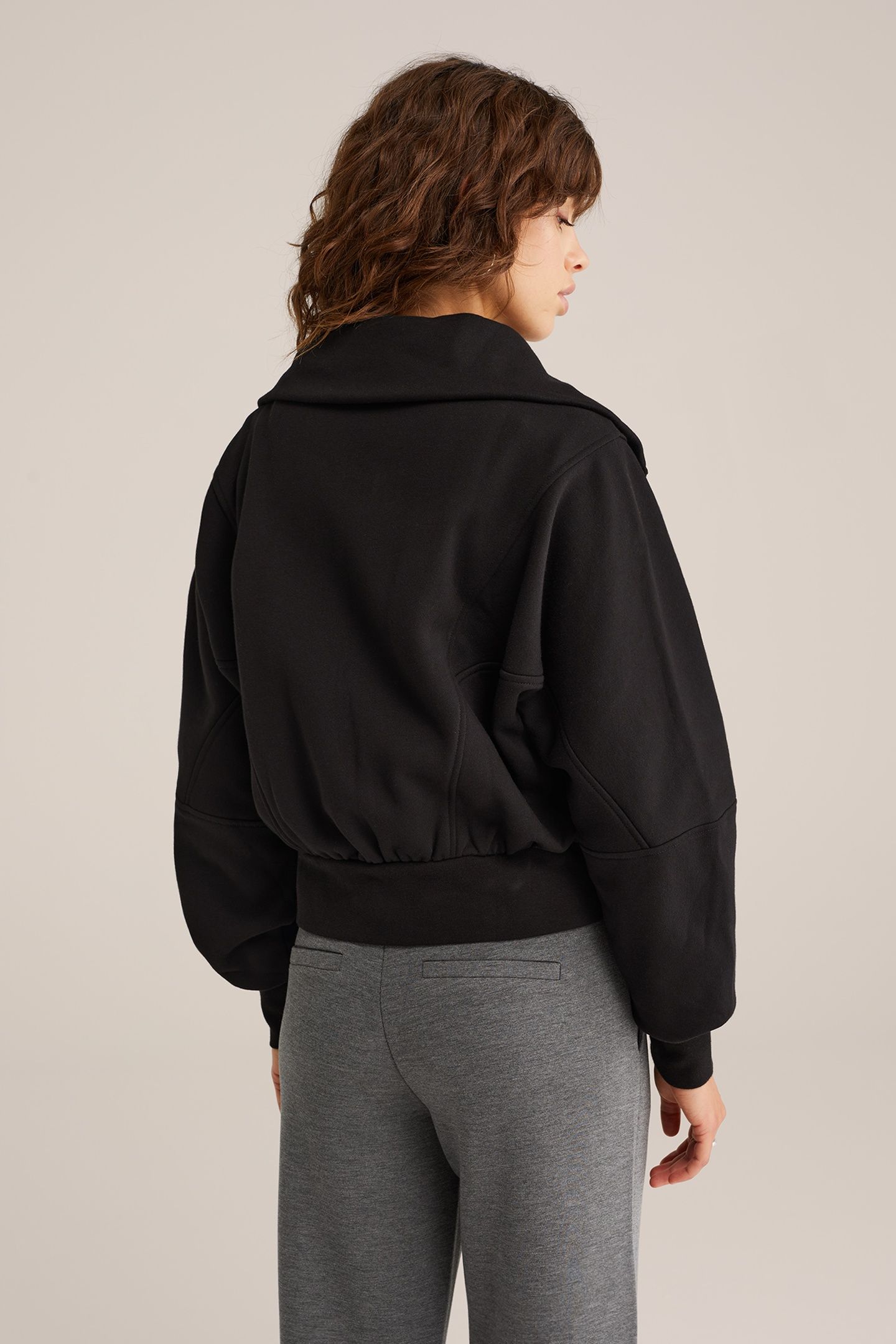SWEATER BLACK 2