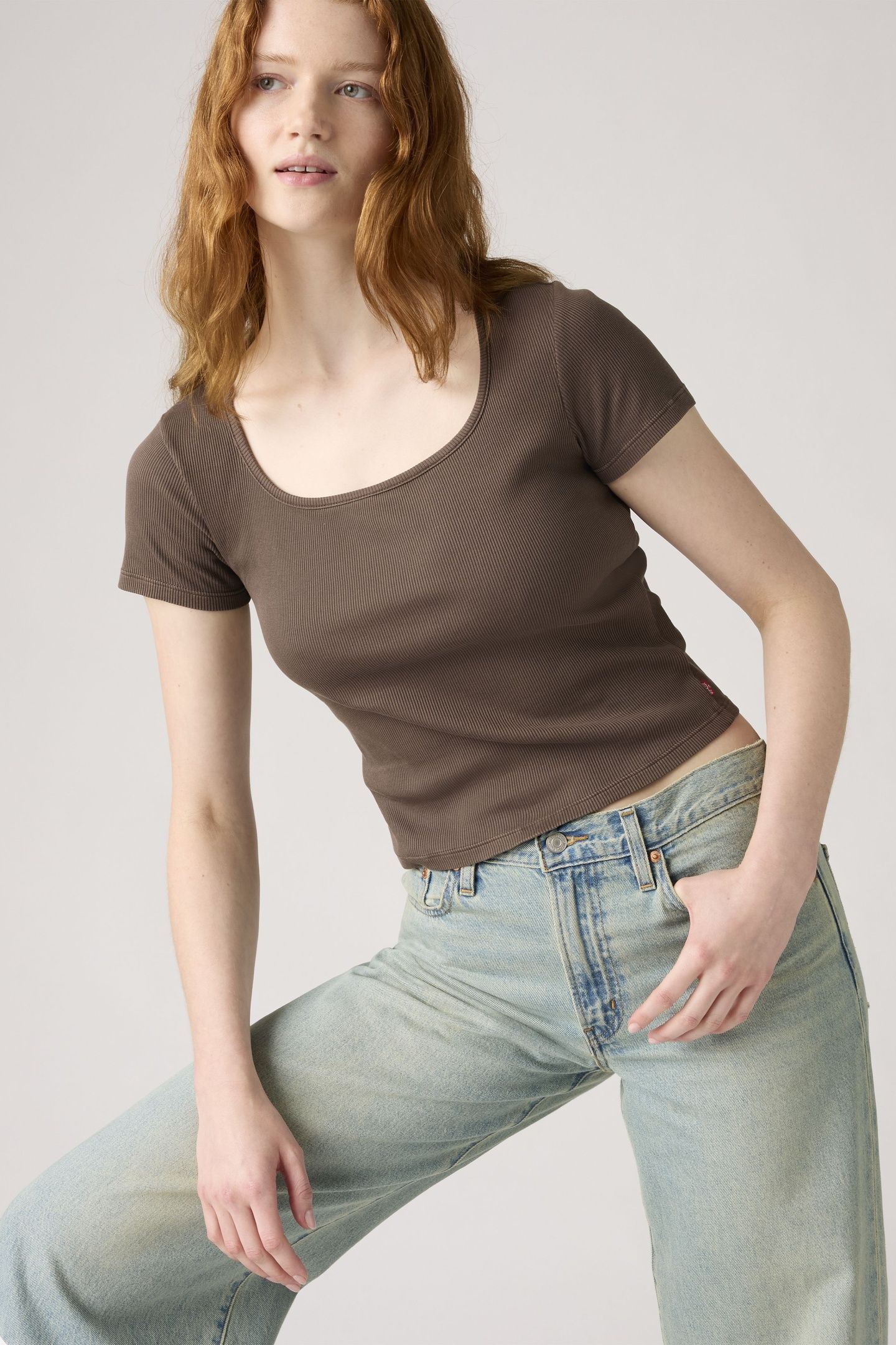 ESSENTIAL SQUARE NECK TEE BROWN 2
