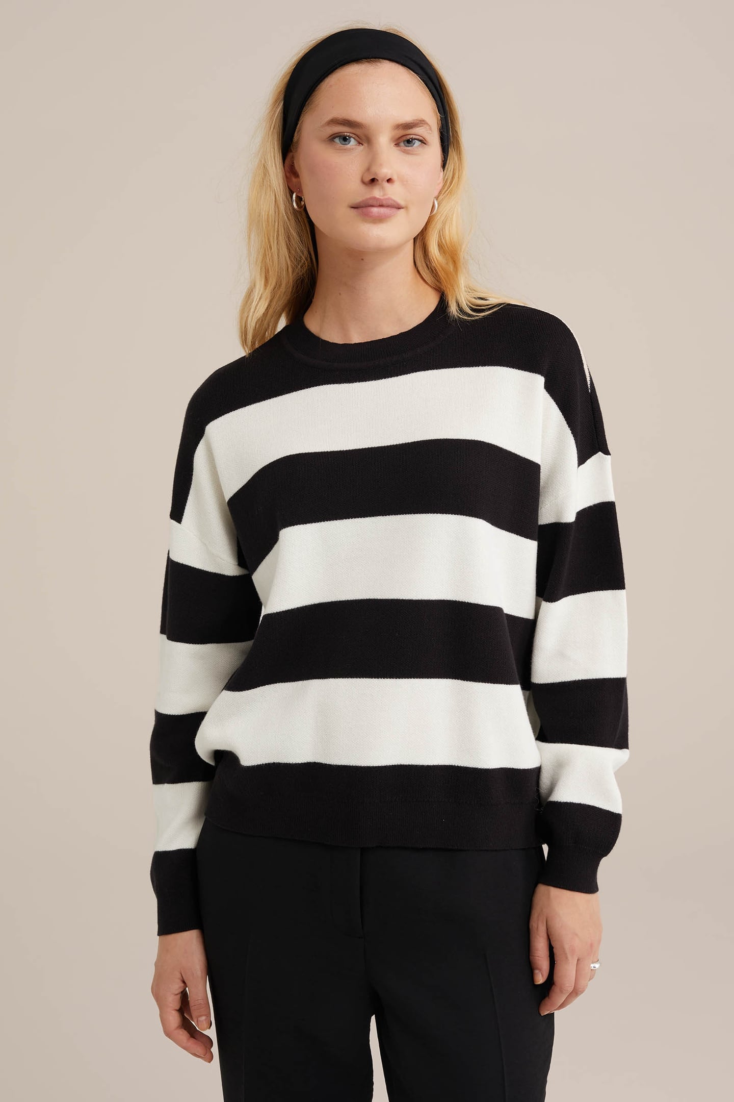 KNITTED PULLOVER BLACK 1