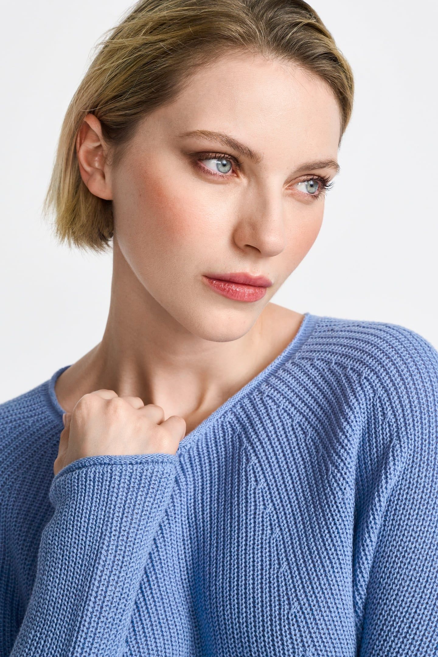 SEAMLESS CREW NECK HALF CARDIGAN VINTAGE BLUE 1