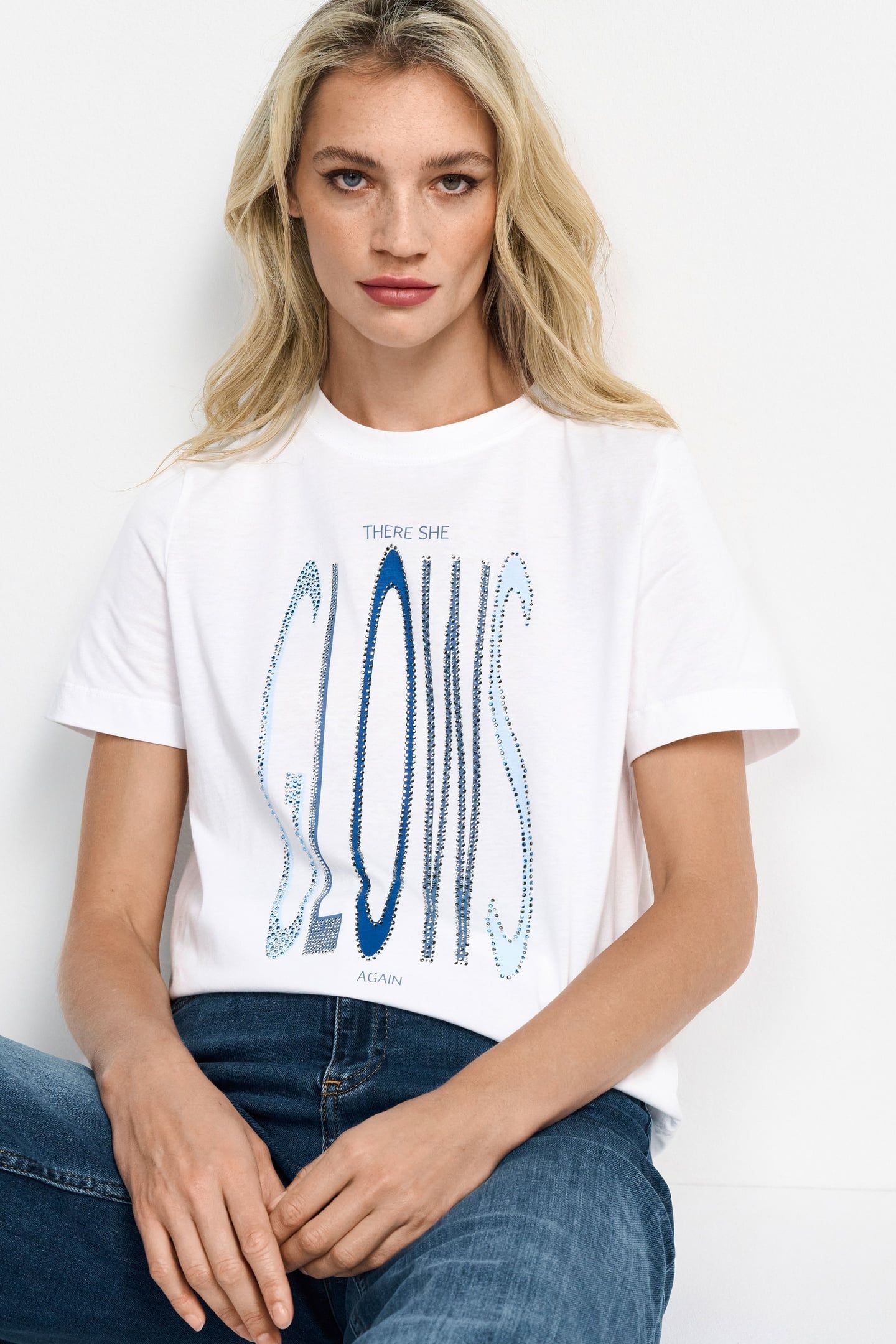 ELEGANT FIT T-SHIRT "THERE SHE GLOWS AGAIN" ORGANIC WHITE 2