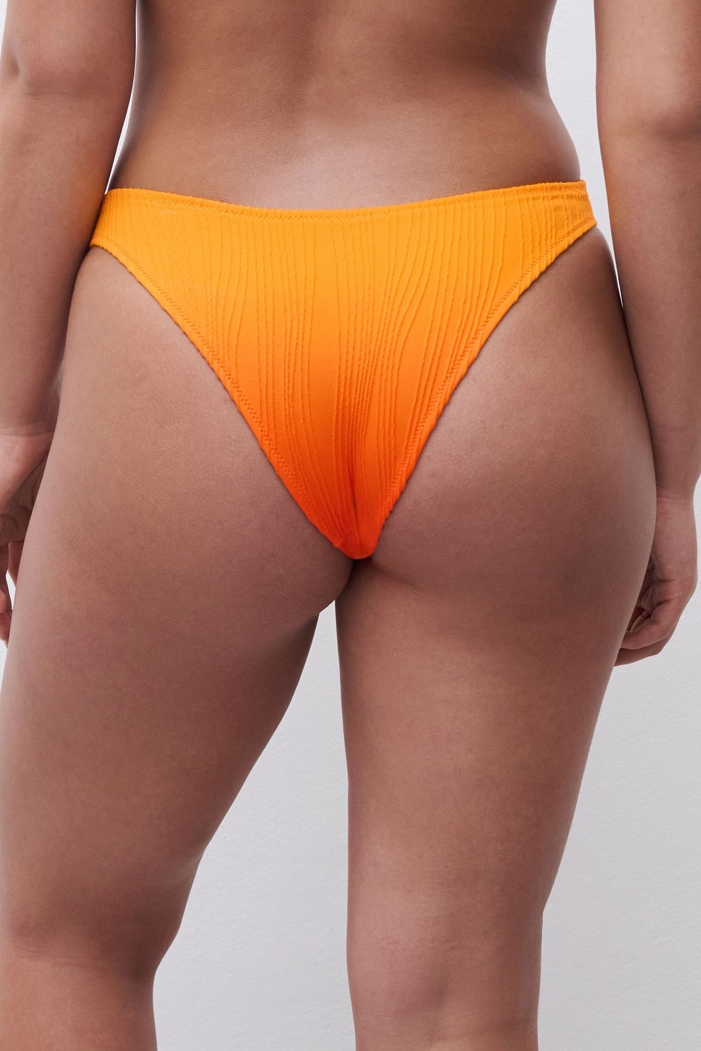 SW BO. TANGA STD STD W. SUNRISE TIE & DYE 2