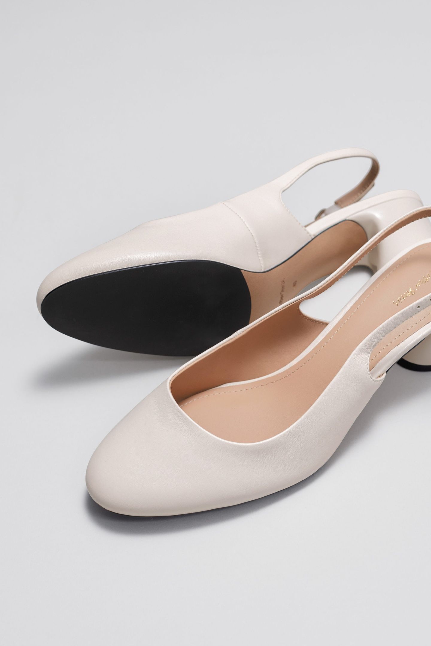 HASEL BLOCK HEEL PUMP WHITE 3
