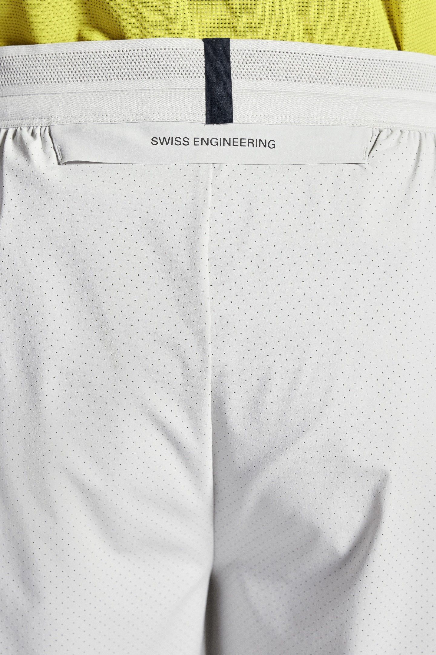 7" PERFORMANCE SHORTS 1 M SILVER 7
