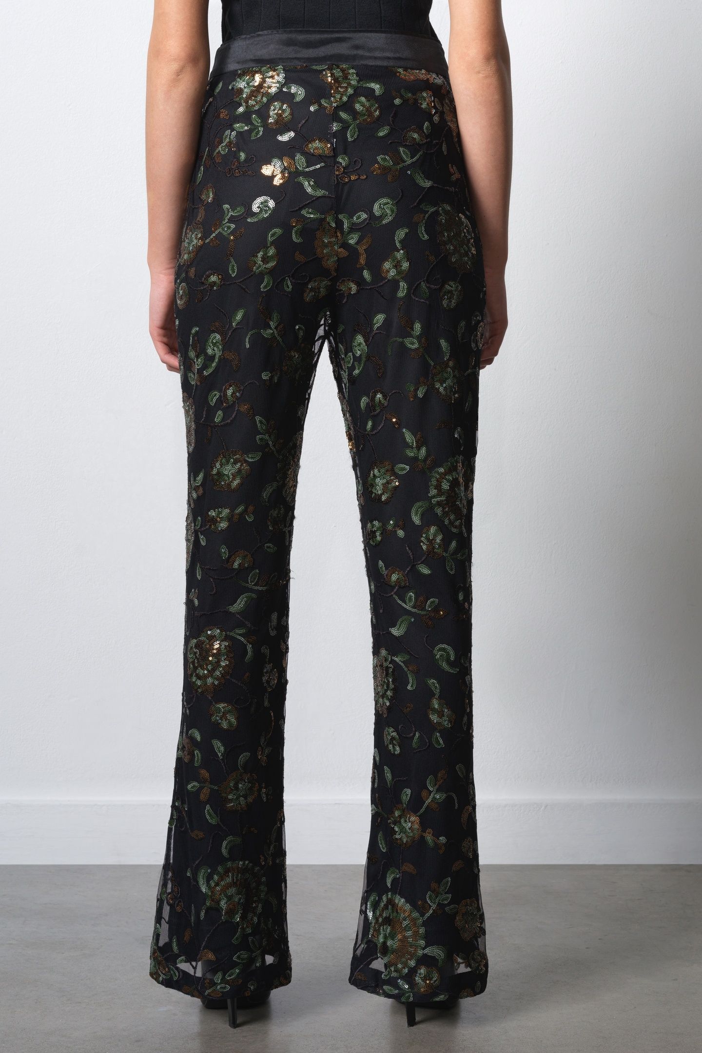 ROSHENE SEQUIN FLARE TROUSERS BLACK SEQUIN MULTI 4