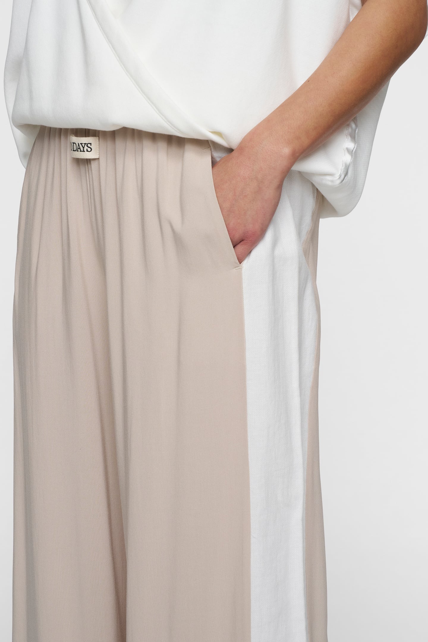 FLOWY PANTS ROPE 6