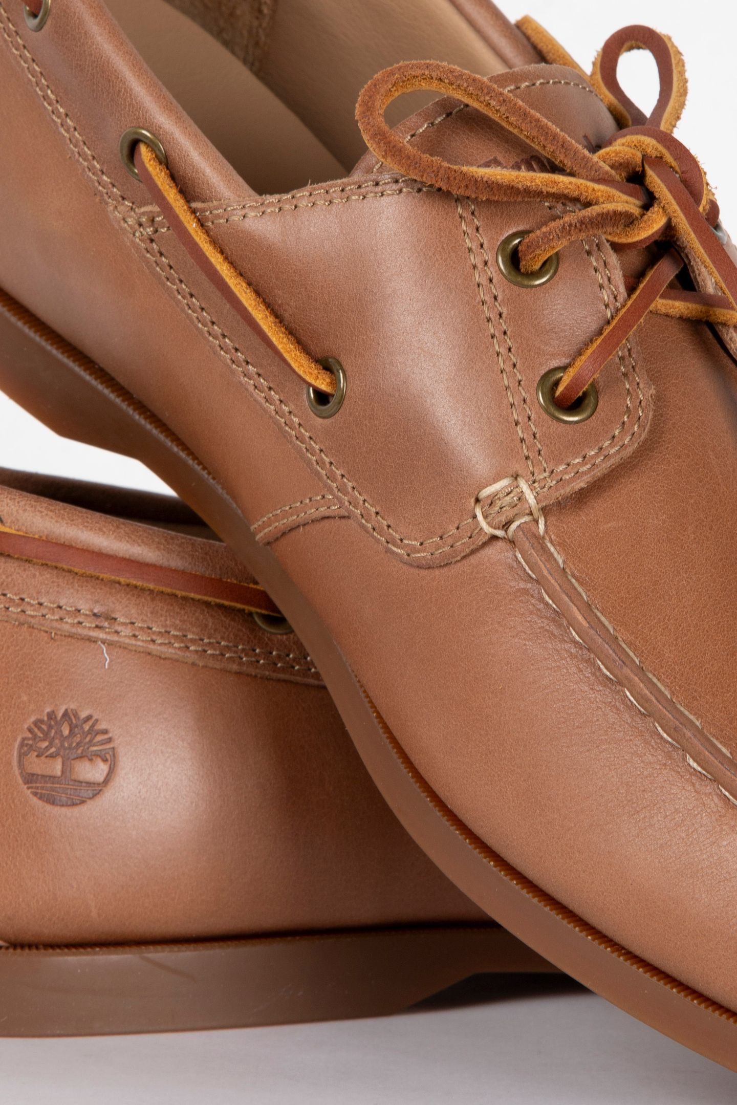 CEDAR BAY ESSENTIAL BOAT SHOE LIGHT BROWN FULL GRAIN 3