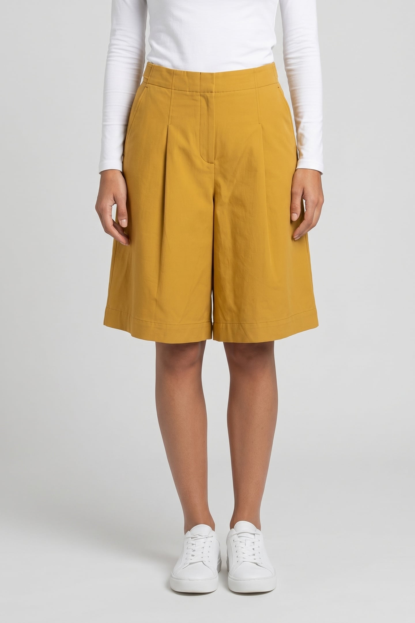 DELINA SHORTS YELLOW 1